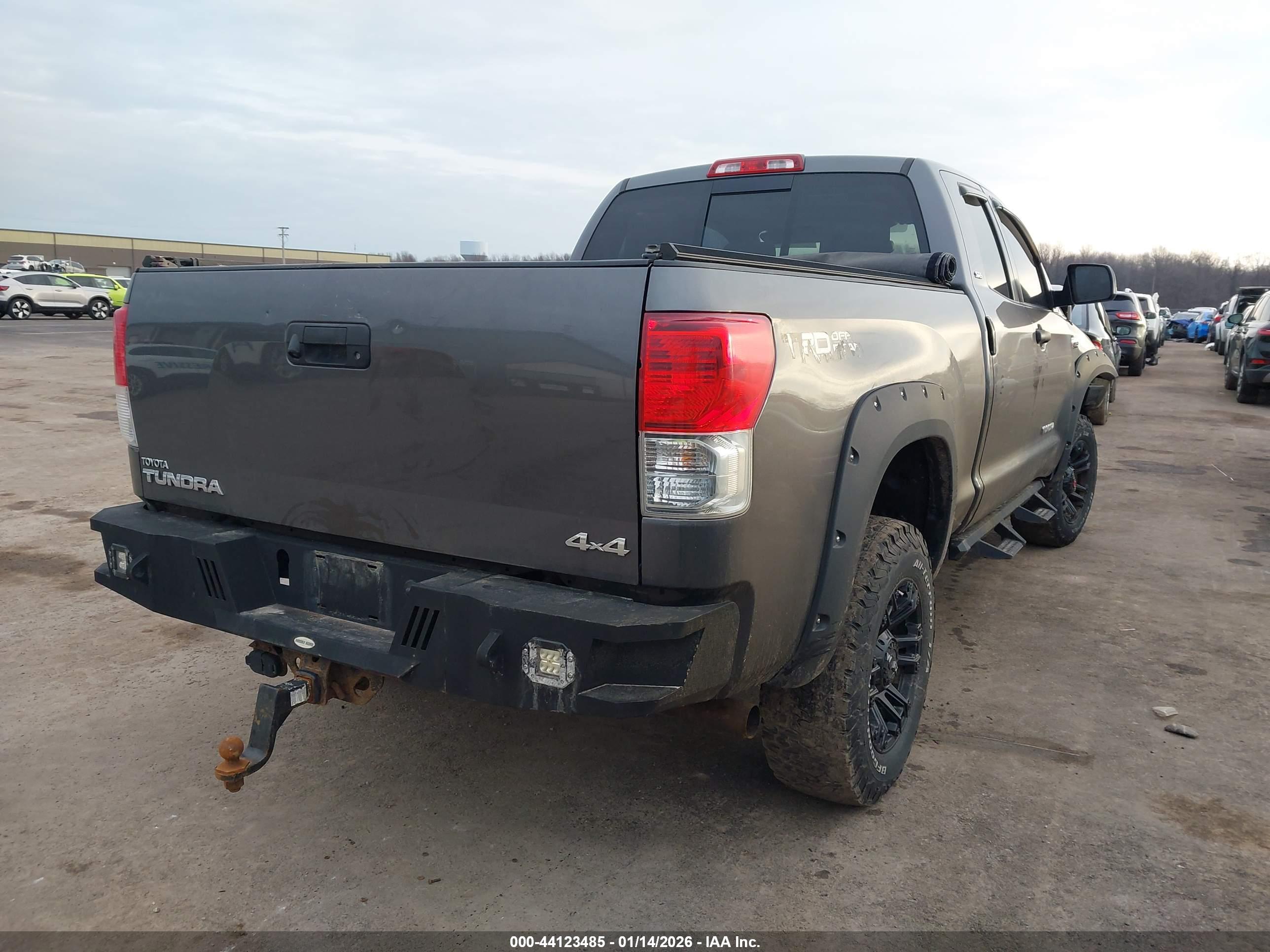 TOYOTA TUNDRA image 4