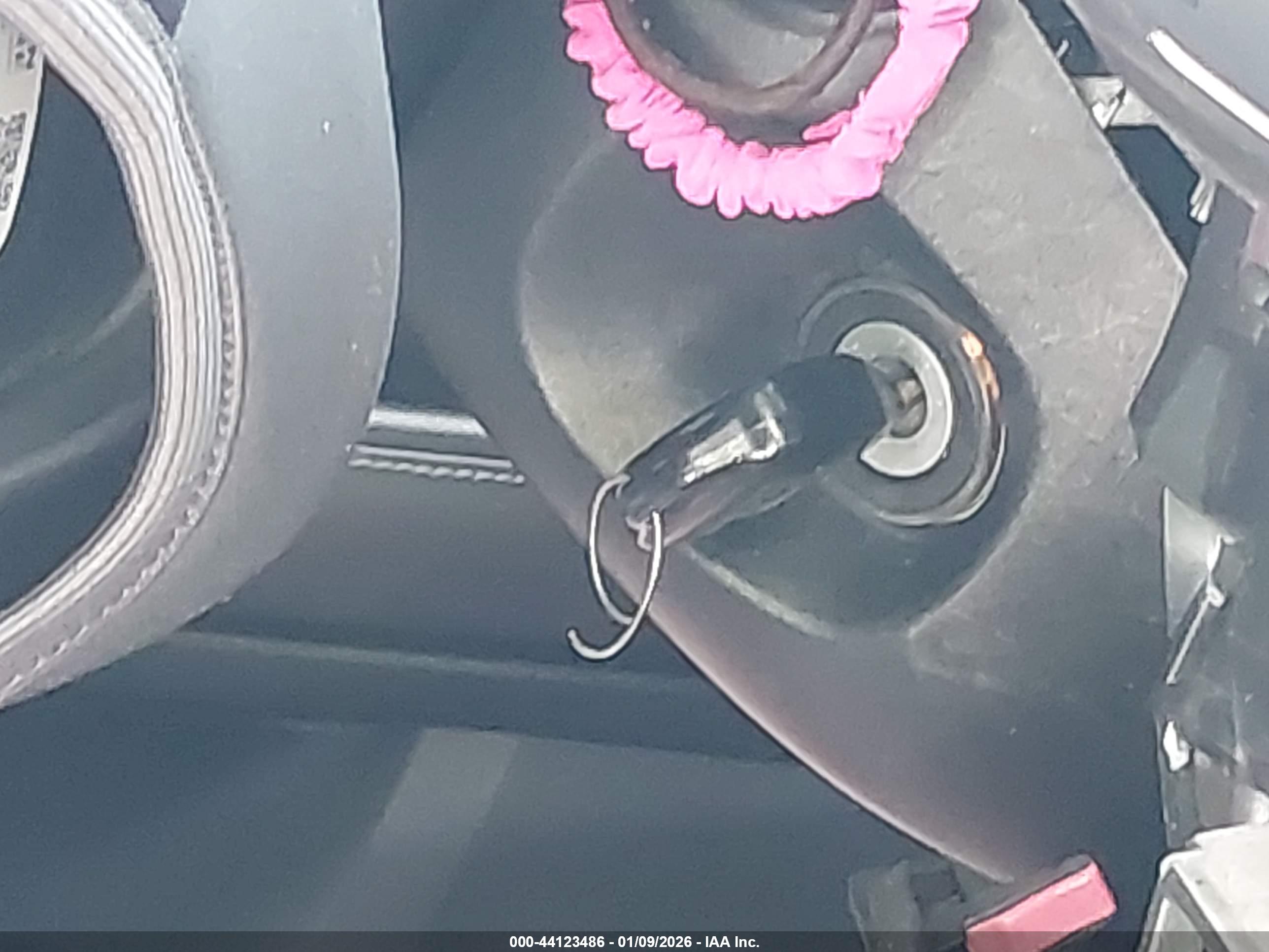 TOYOTA 4RUNNER image 11
