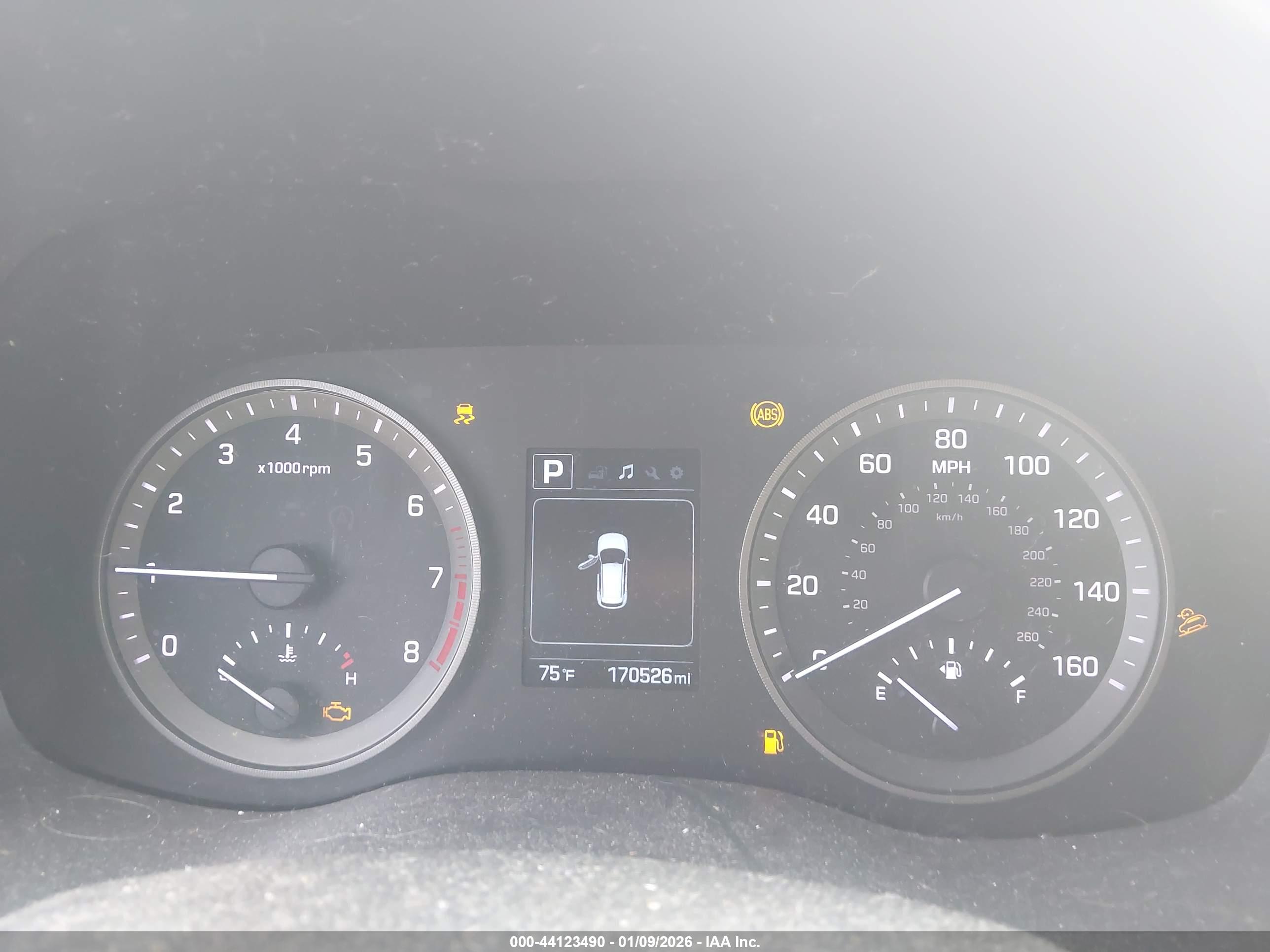 HYUNDAI TUCSON image 7