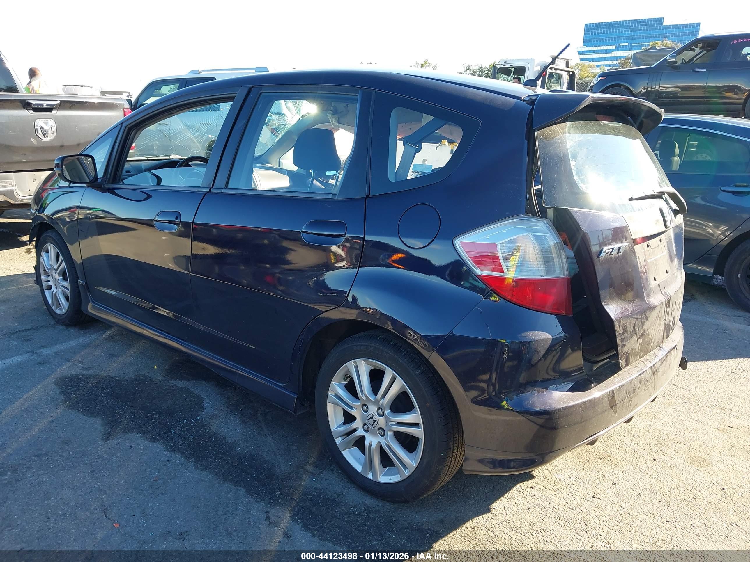 HONDA FIT image 3