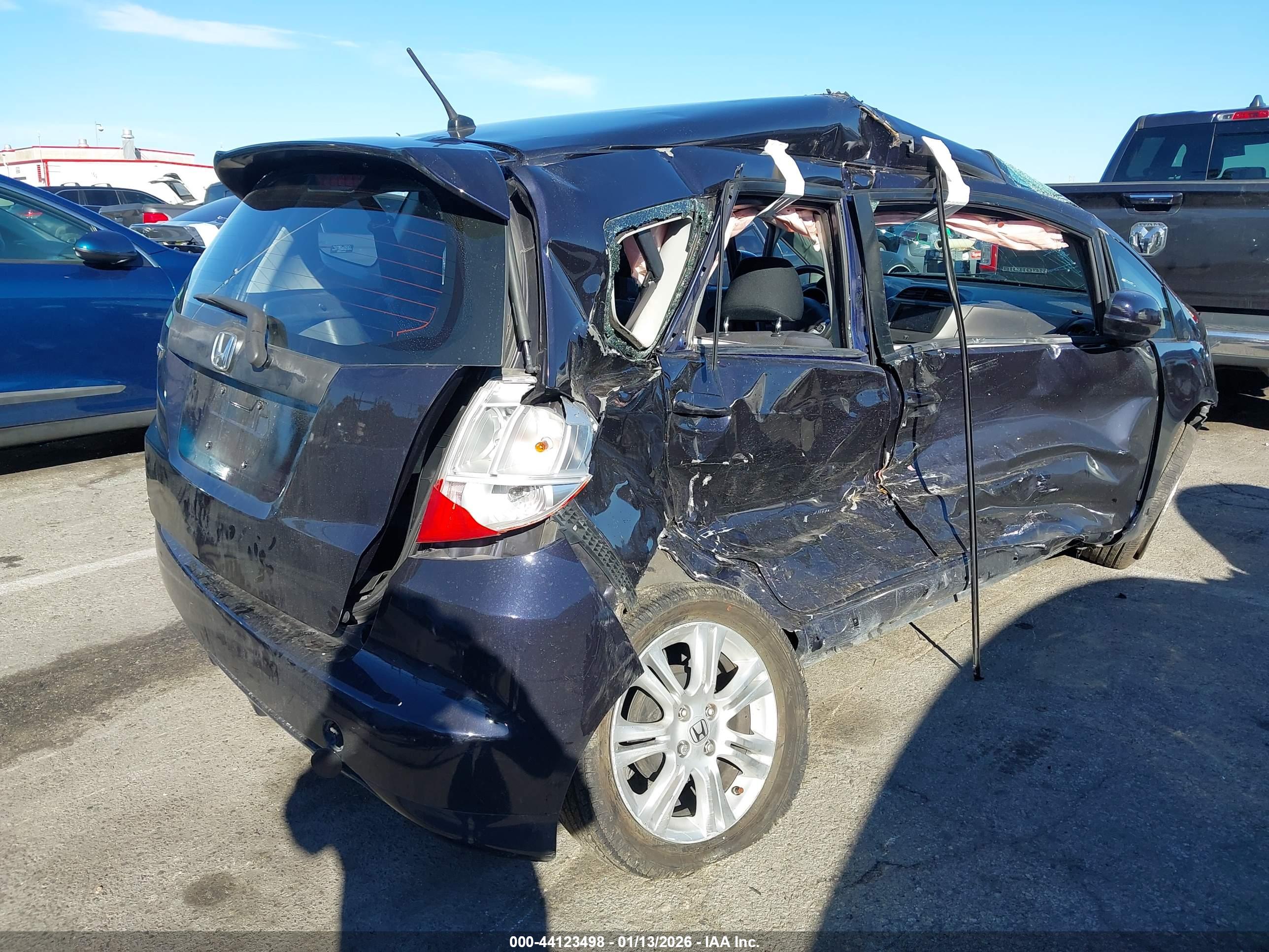 HONDA FIT image 4