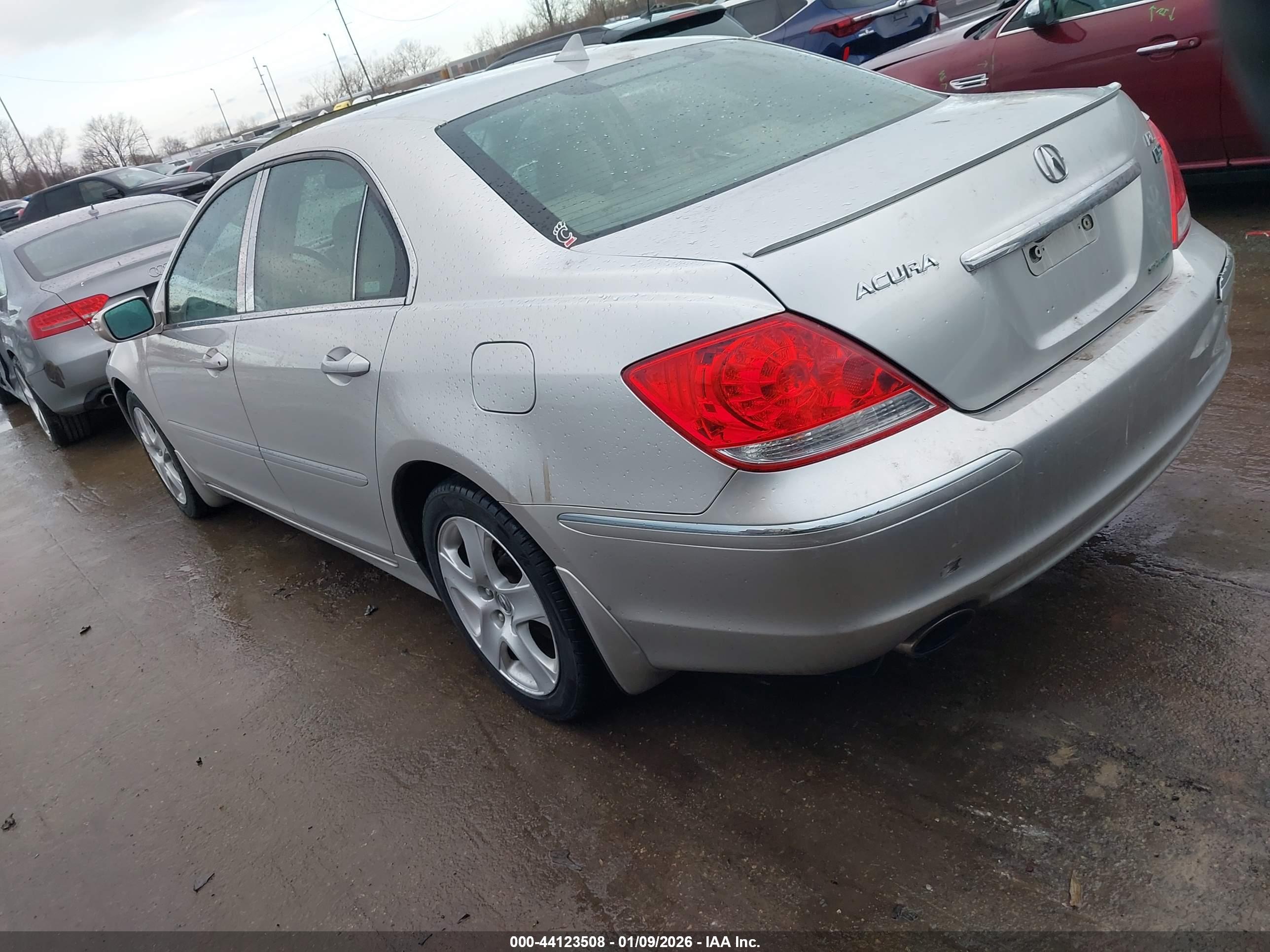 ACURA RL image 3