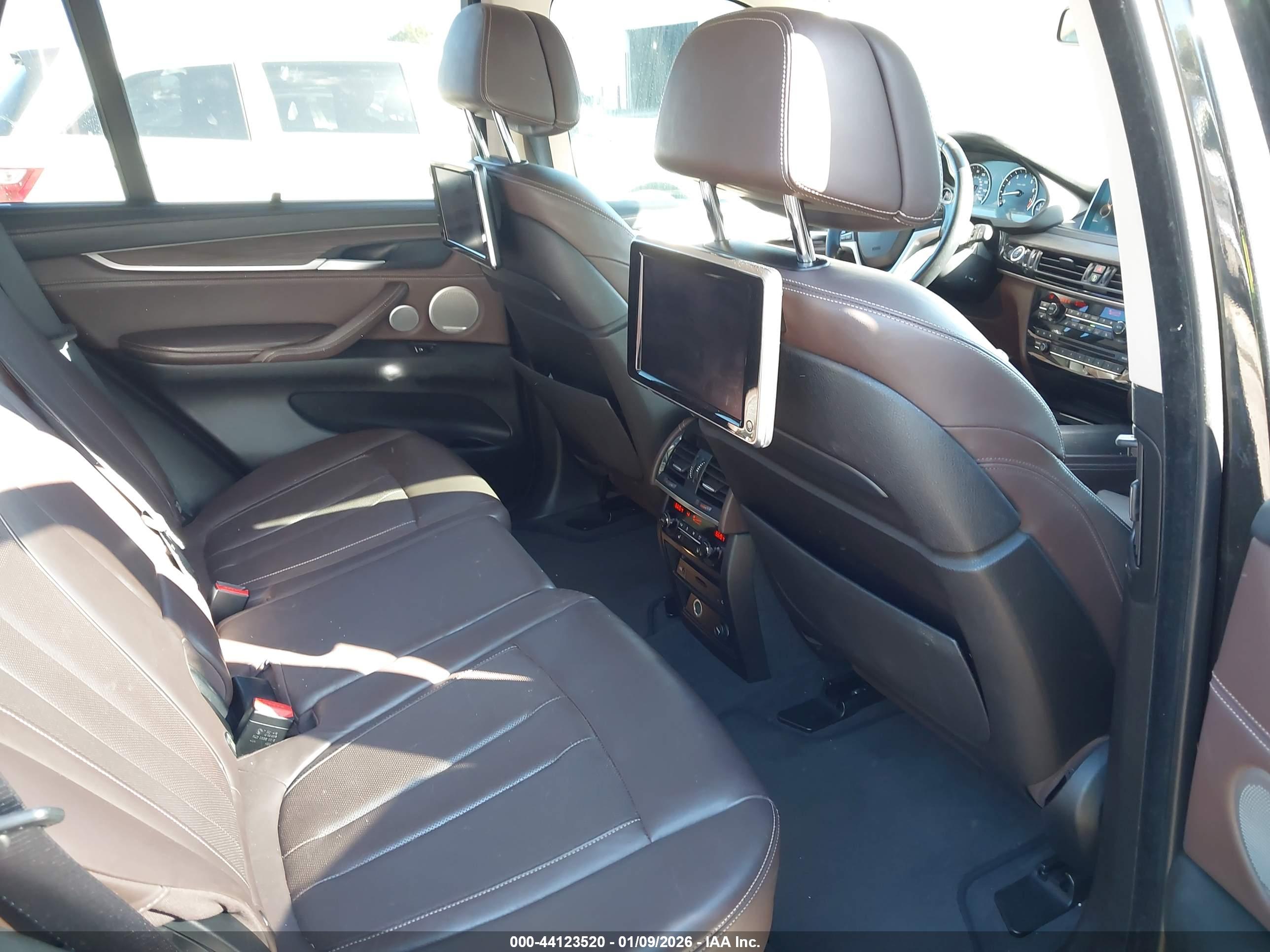 BMW X5 image 8