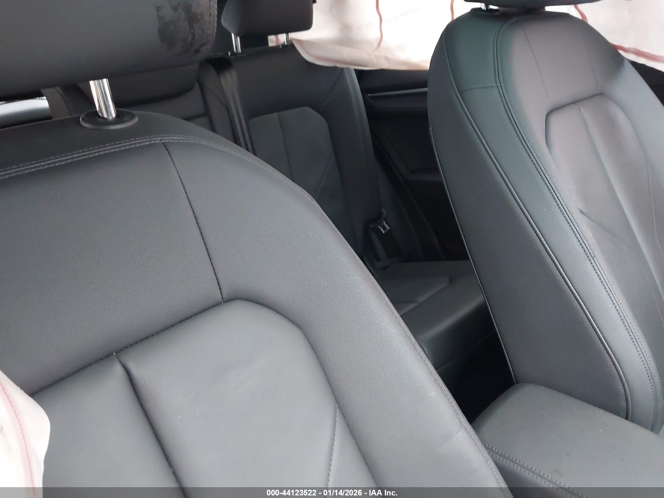 AUDI Q3 image 8