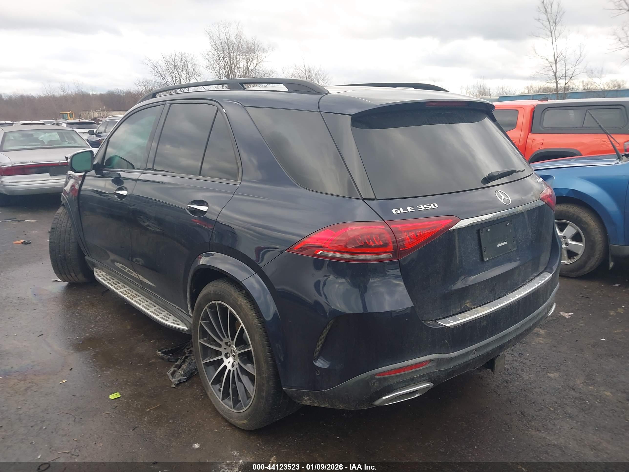 MERCEDES-BENZ GLE image 3