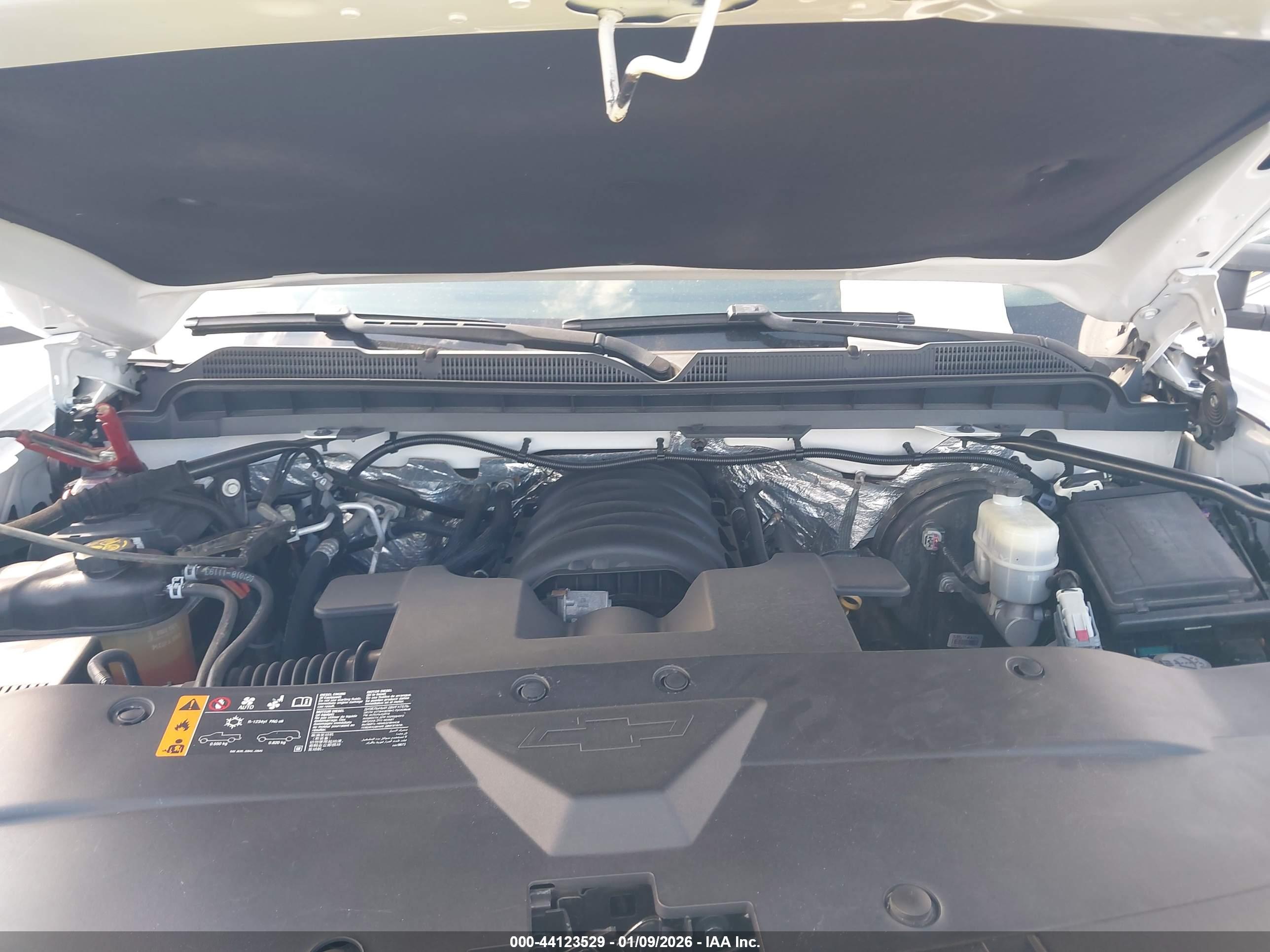 CHEVROLET SILVERADO image 10