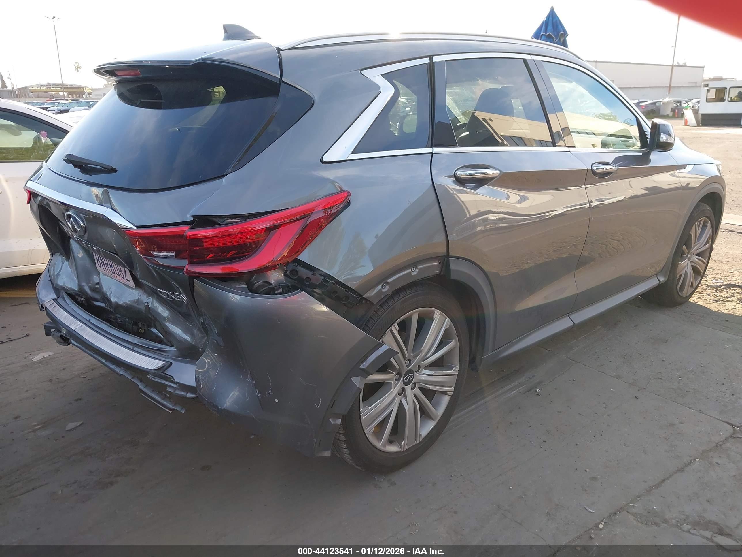INFINITI QX50 image 4