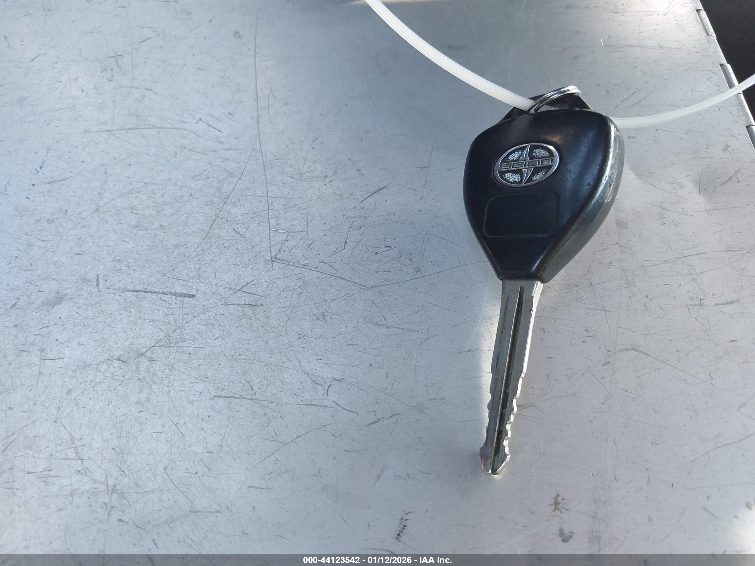 SCION XB image 11