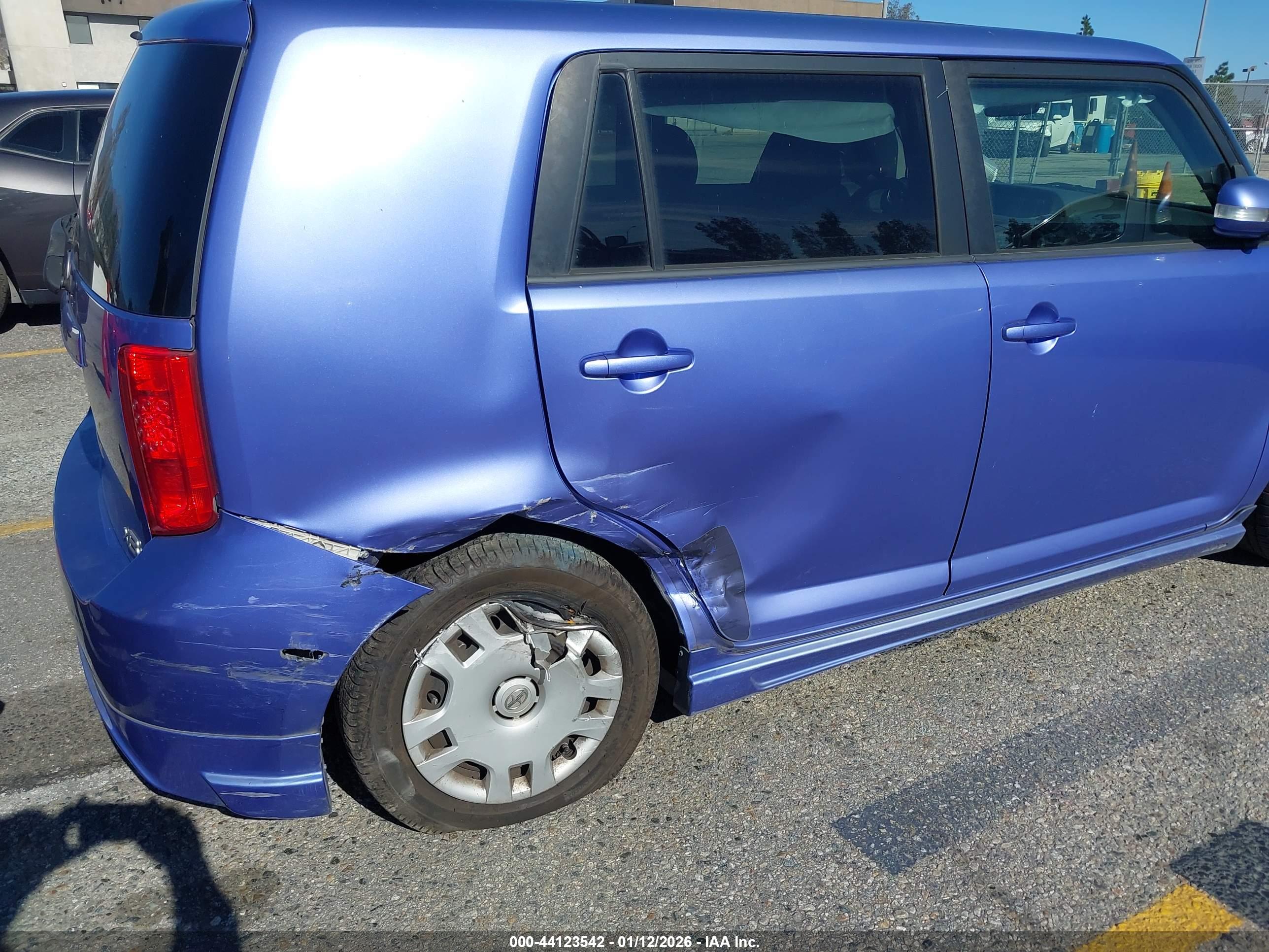 SCION XB image 6