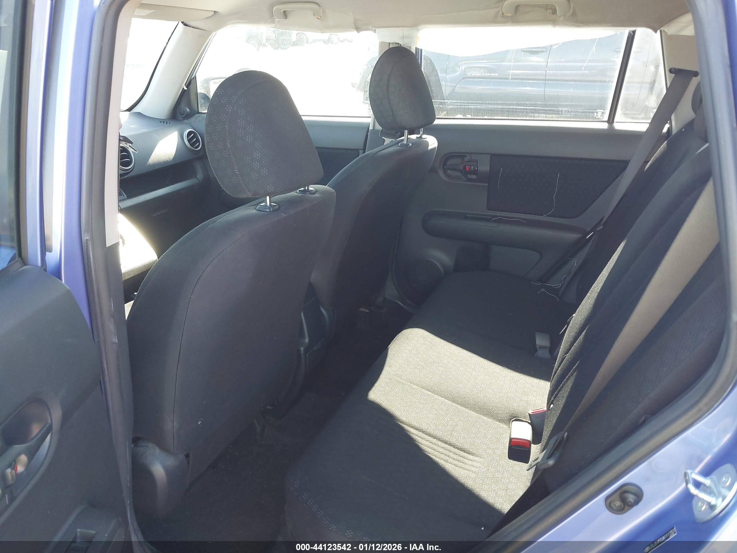 SCION XB image 8