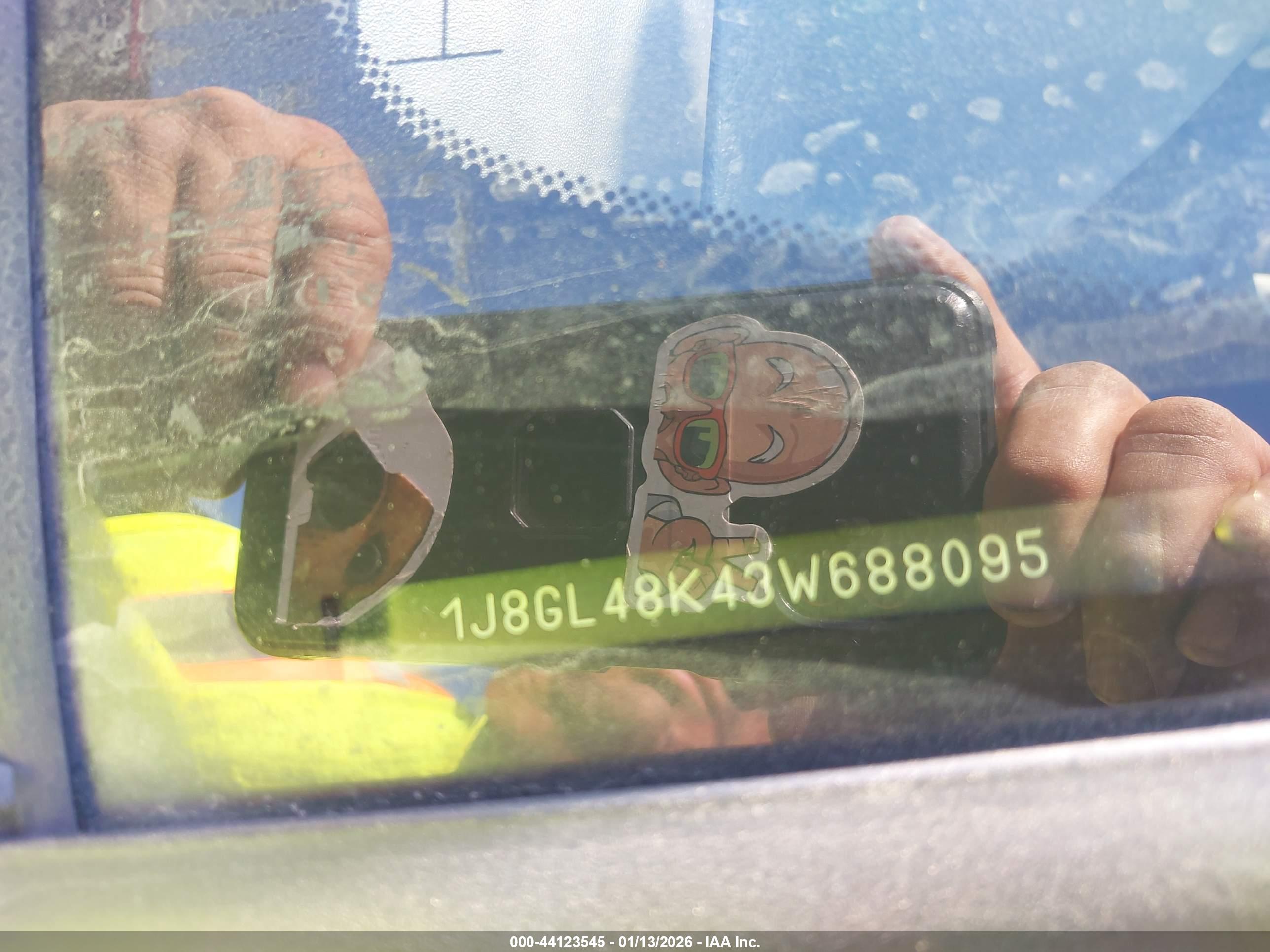 JEEP LIBERTY image 9