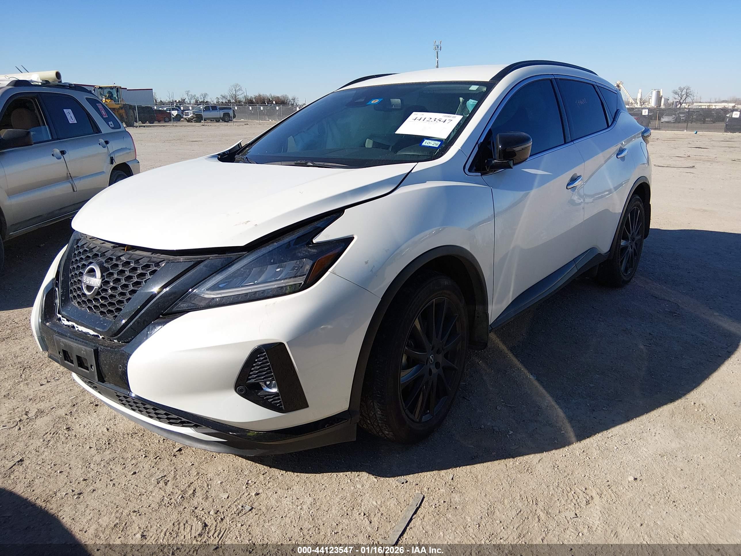 NISSAN MURANO image 2