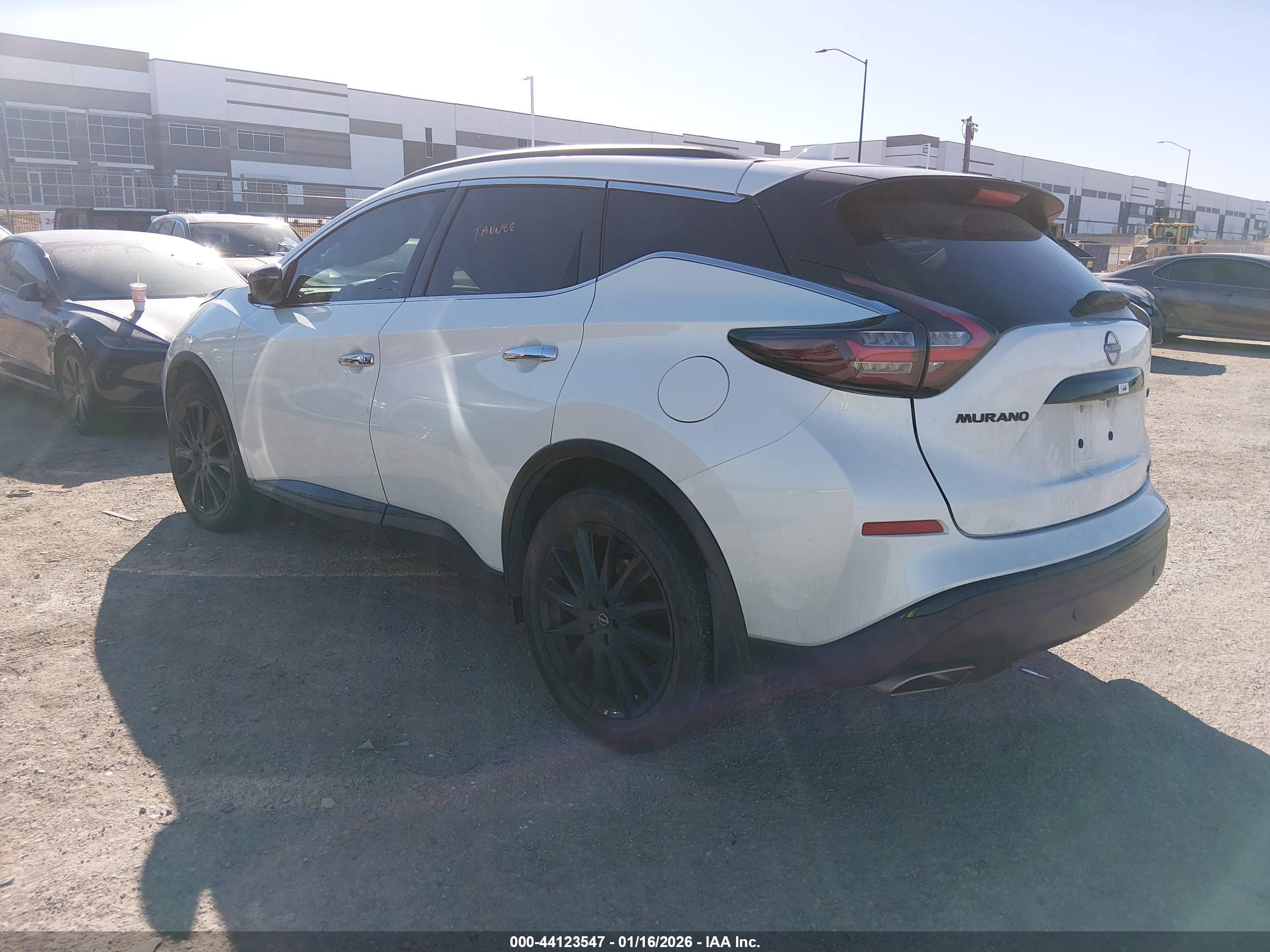 NISSAN MURANO image 3