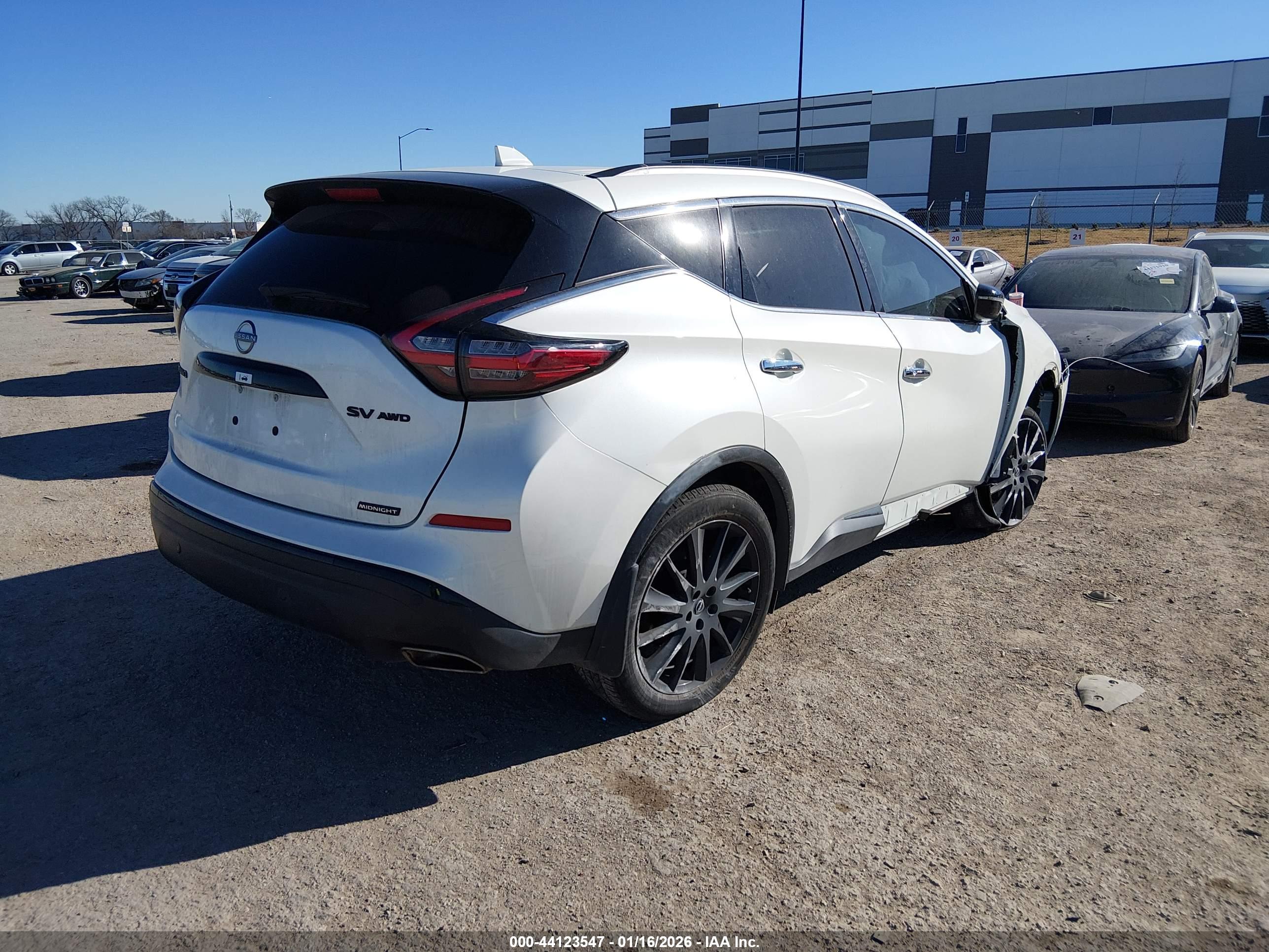 NISSAN MURANO image 4