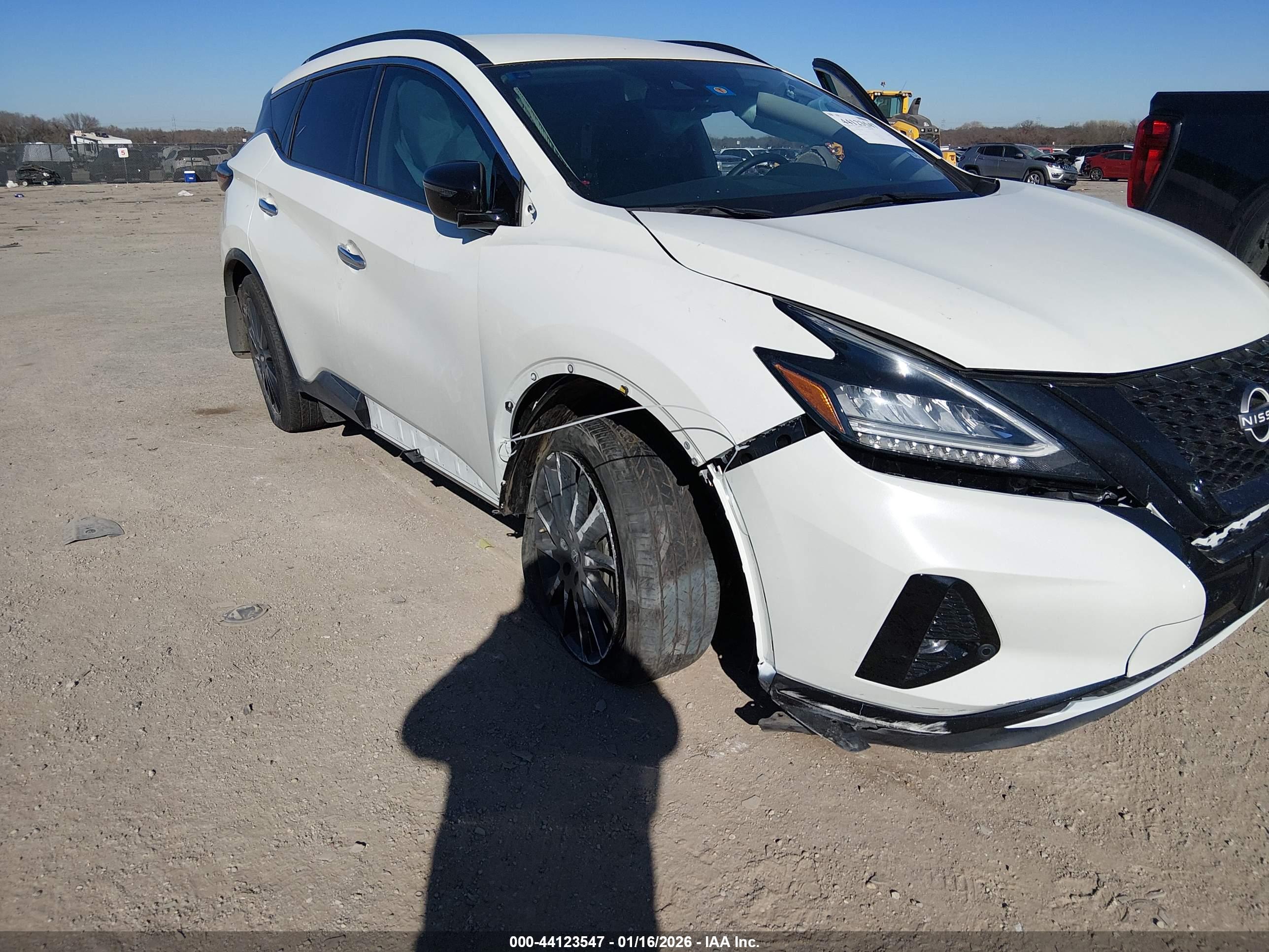 NISSAN MURANO image 6