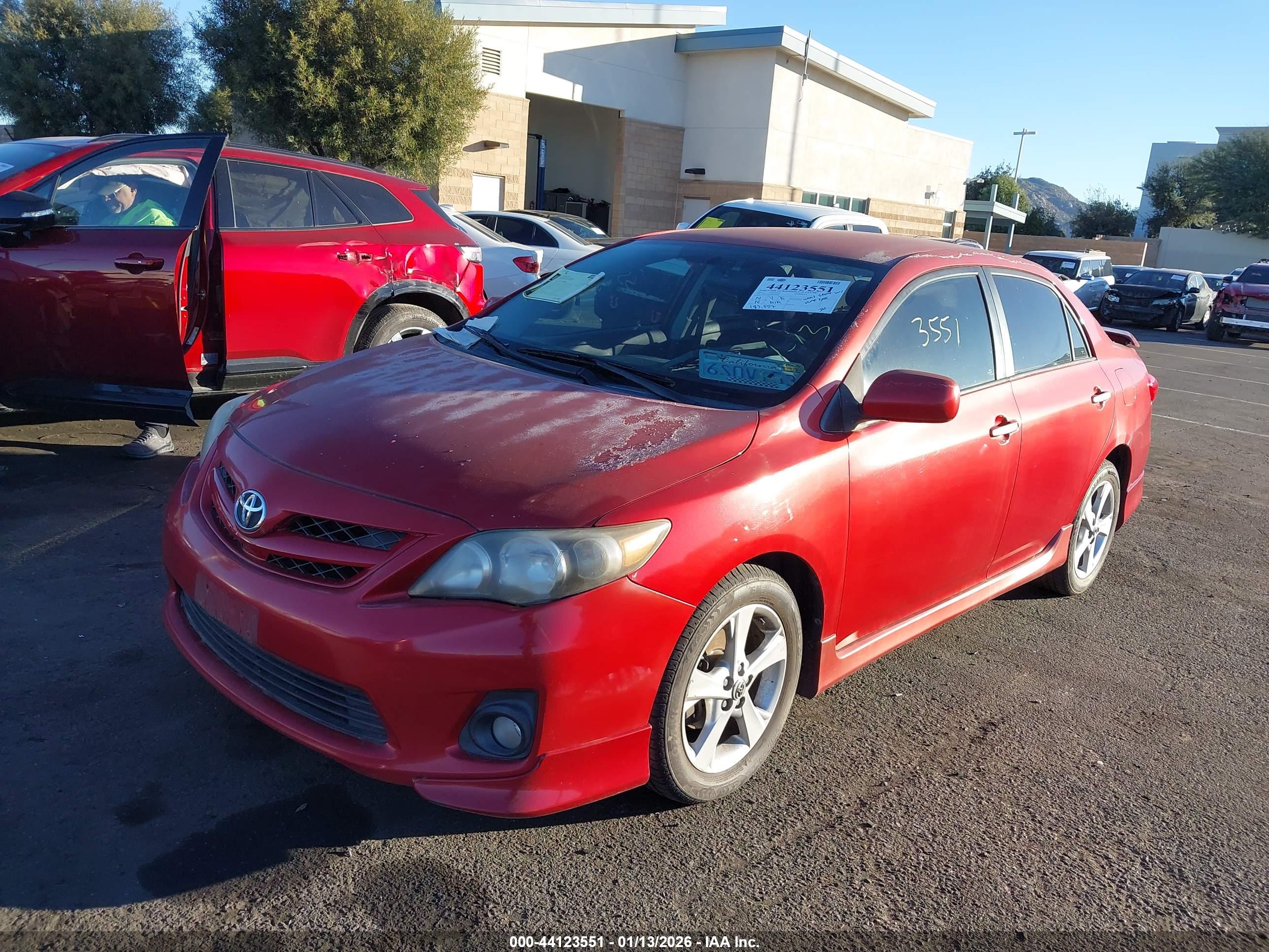TOYOTA COROLLA image 2