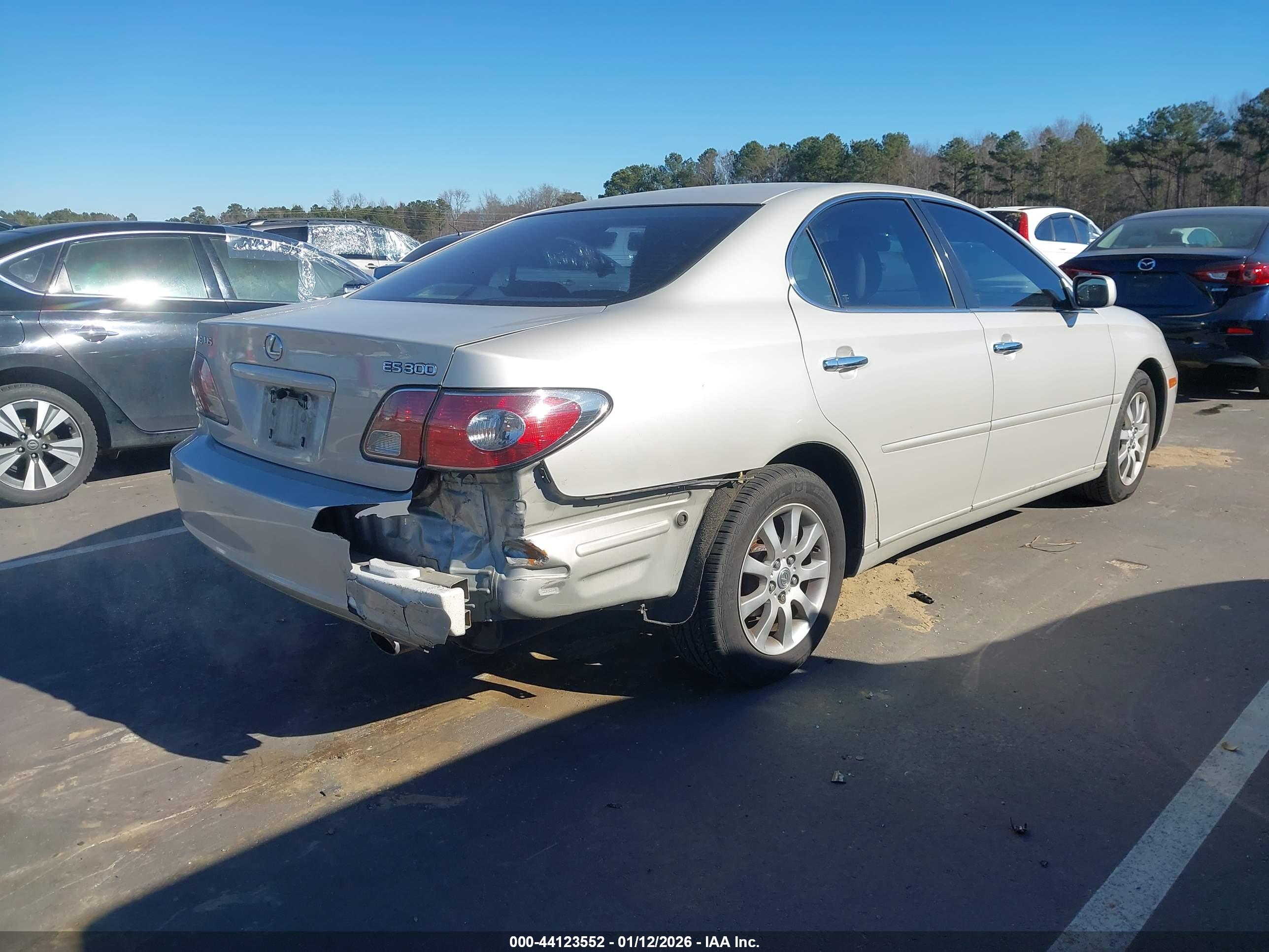 LEXUS ES image 4
