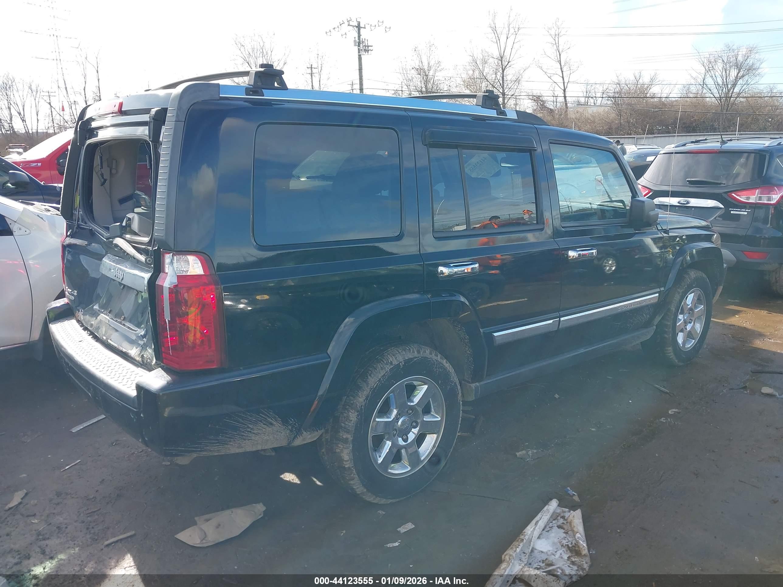 JEEP COMMANDER image 4