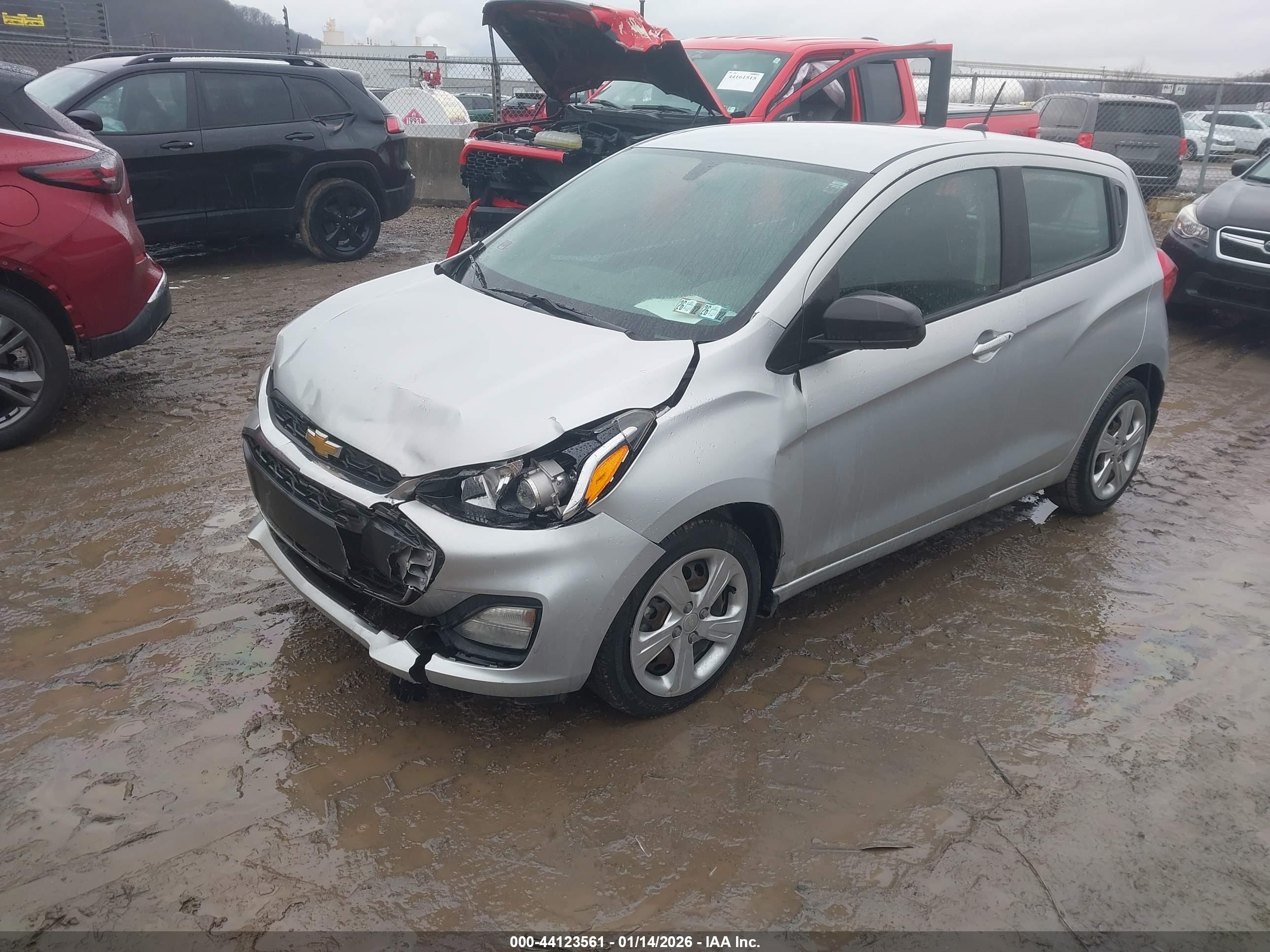 CHEVROLET SPARK image 2