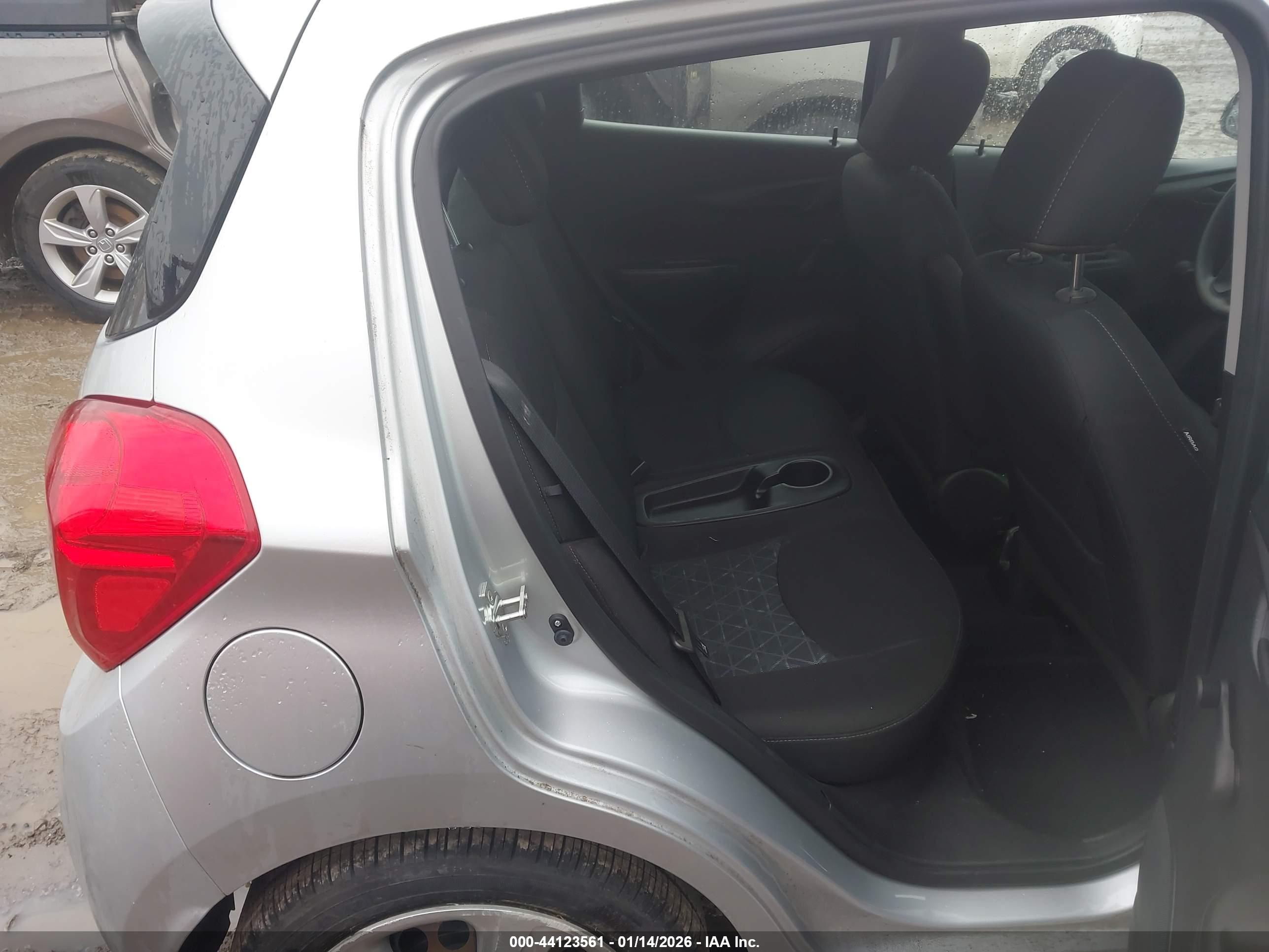 CHEVROLET SPARK image 8