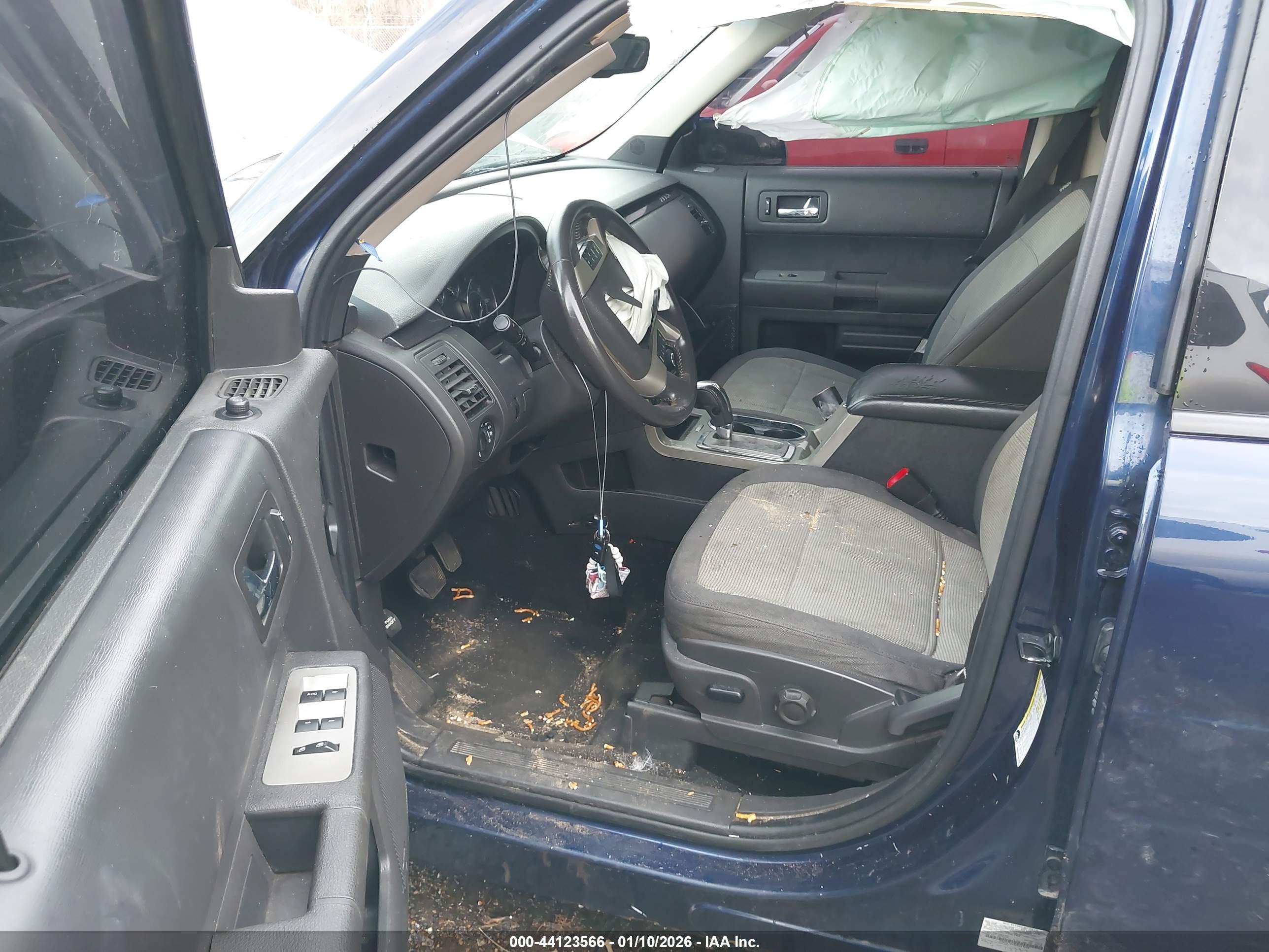 FORD FLEX image 5