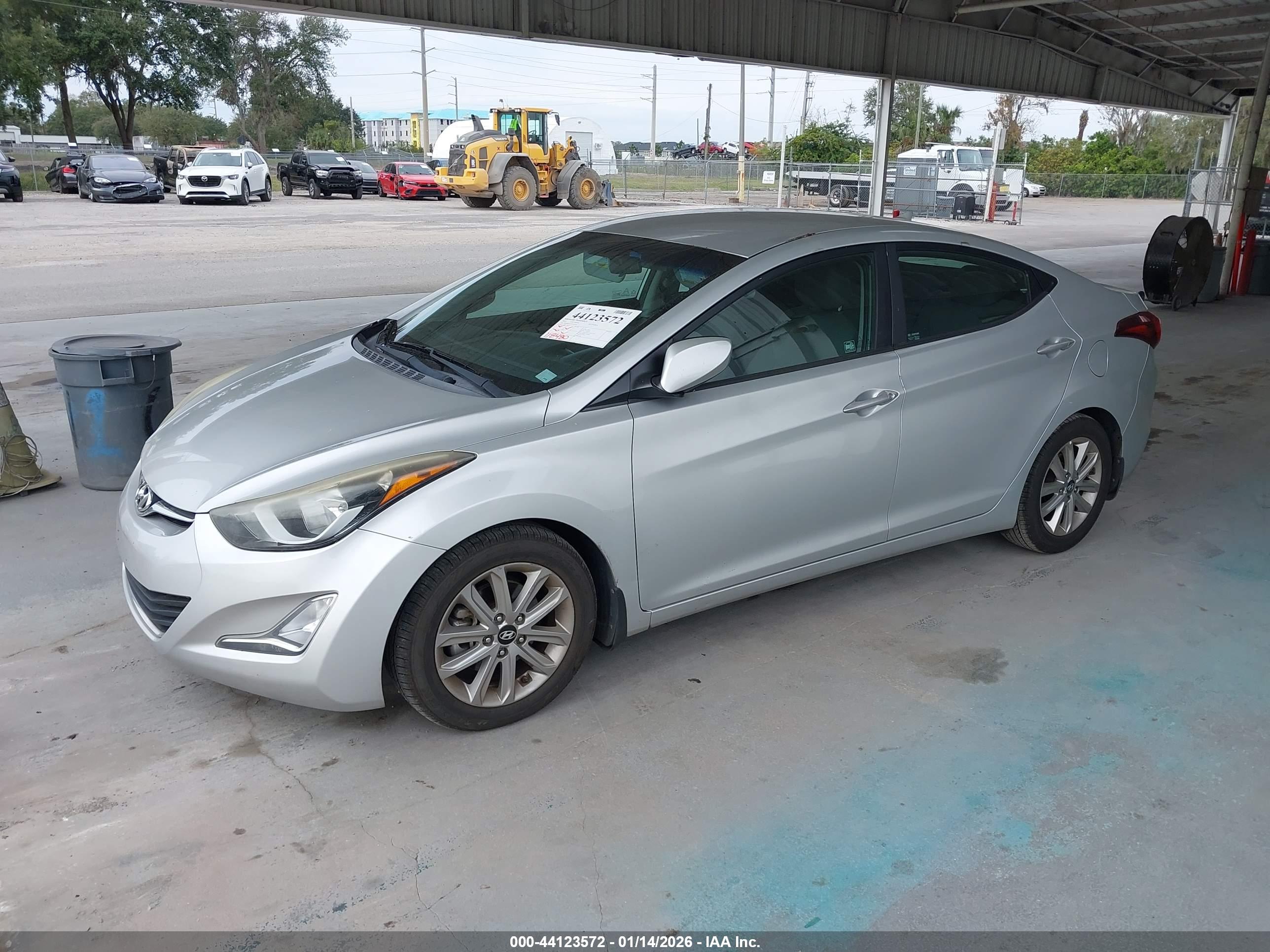 HYUNDAI ELANTRA image 2