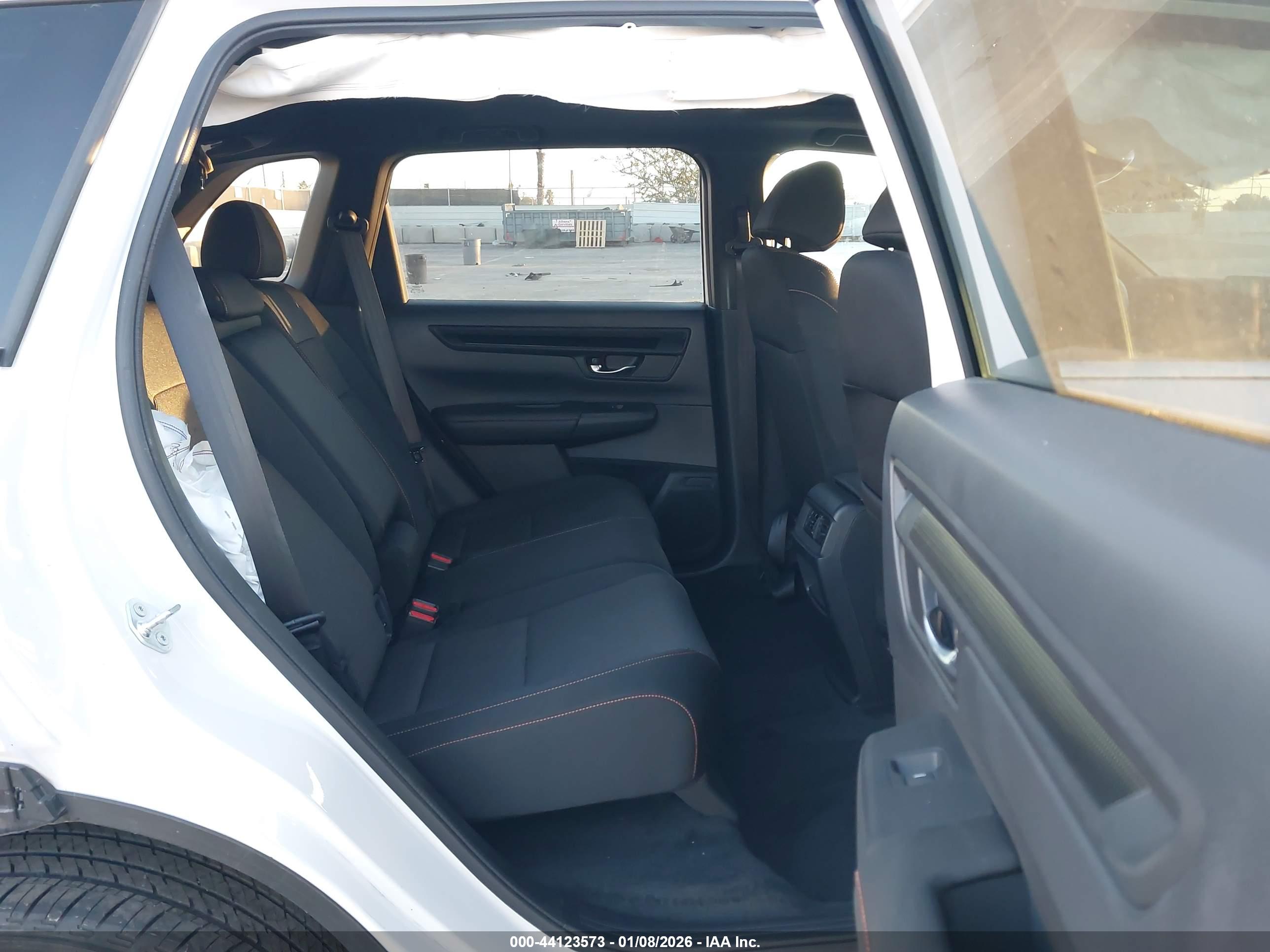 HONDA CR-V image 8