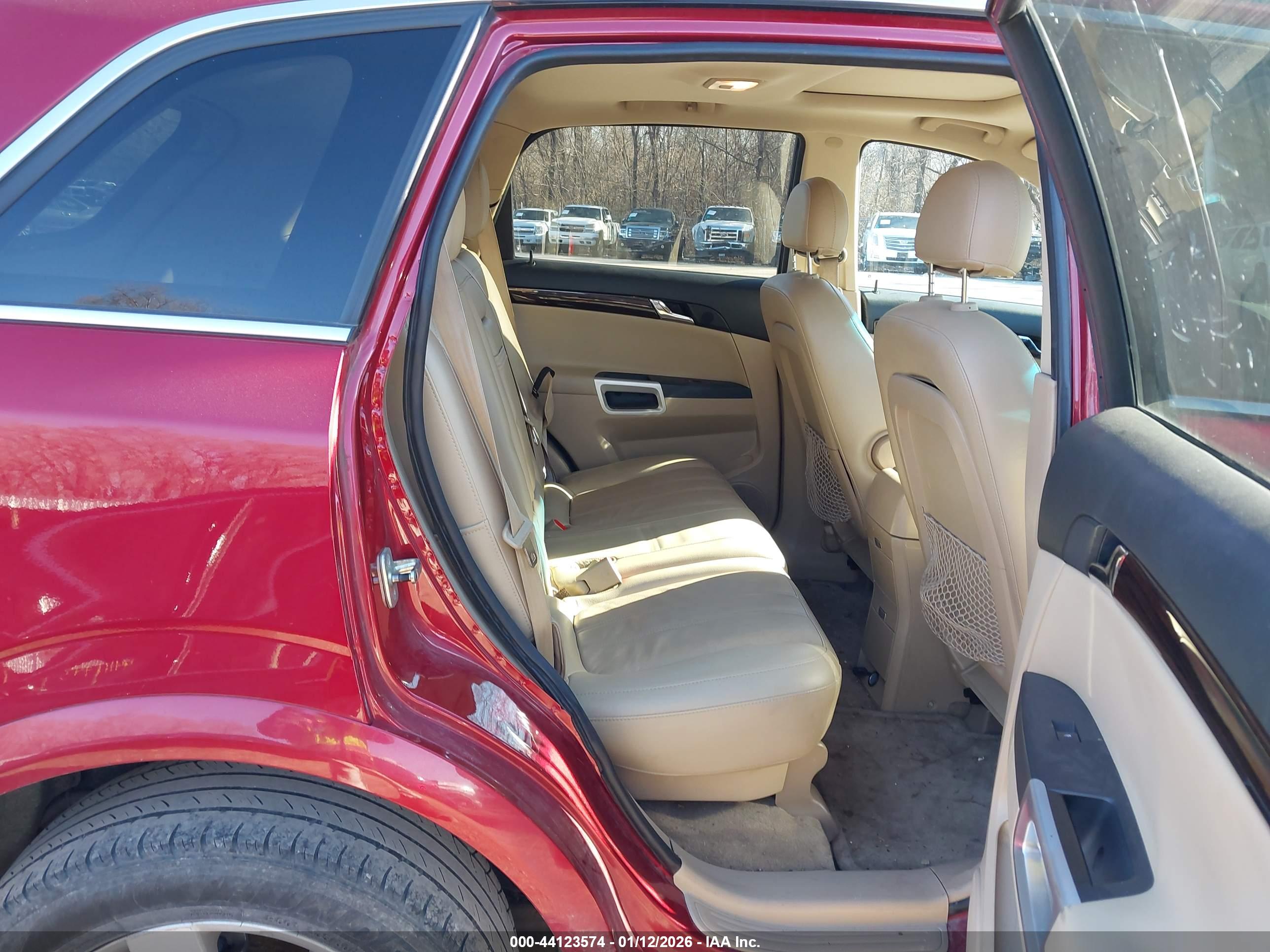 SATURN VUE image 8