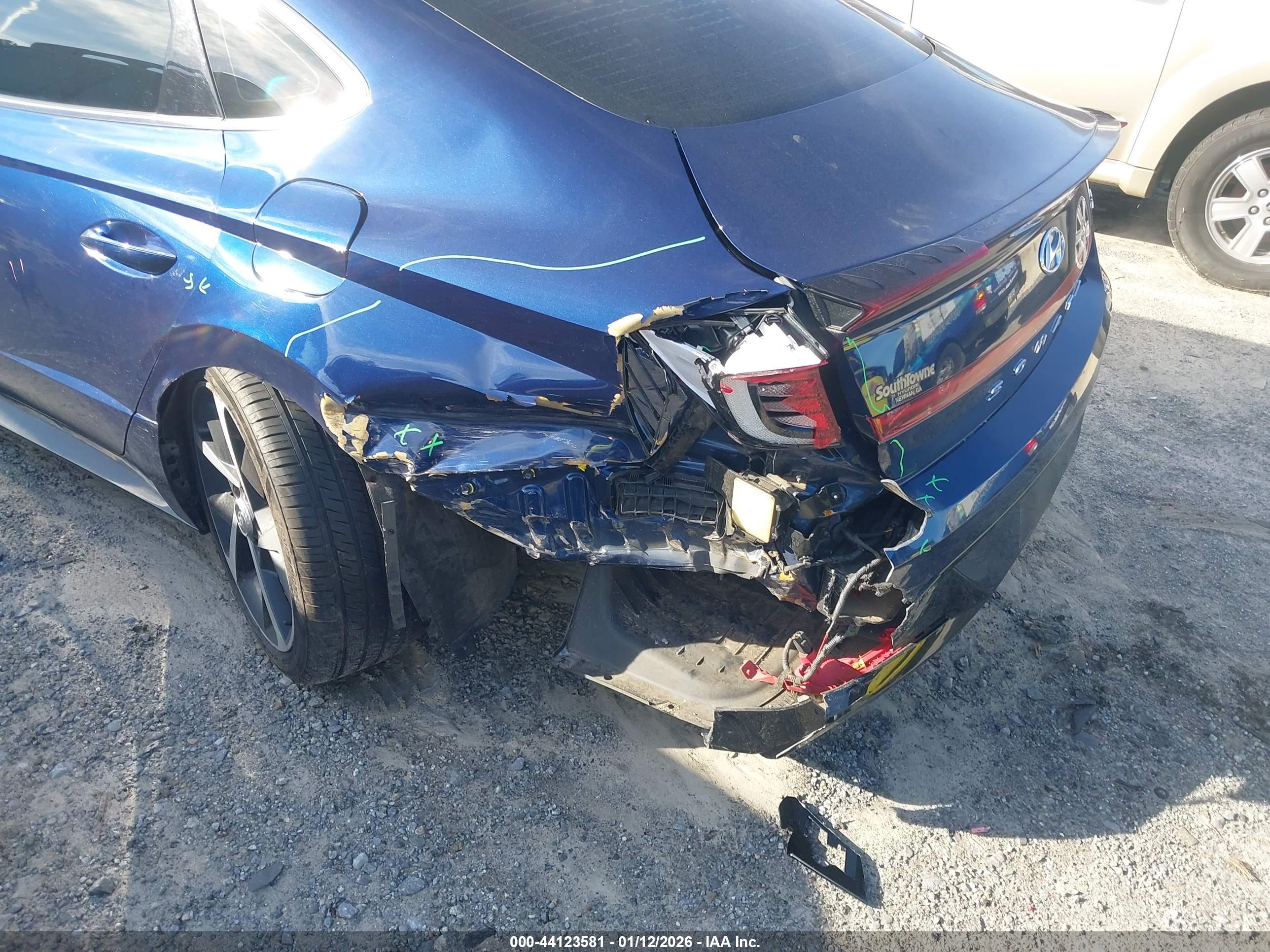 HYUNDAI SONATA image 6