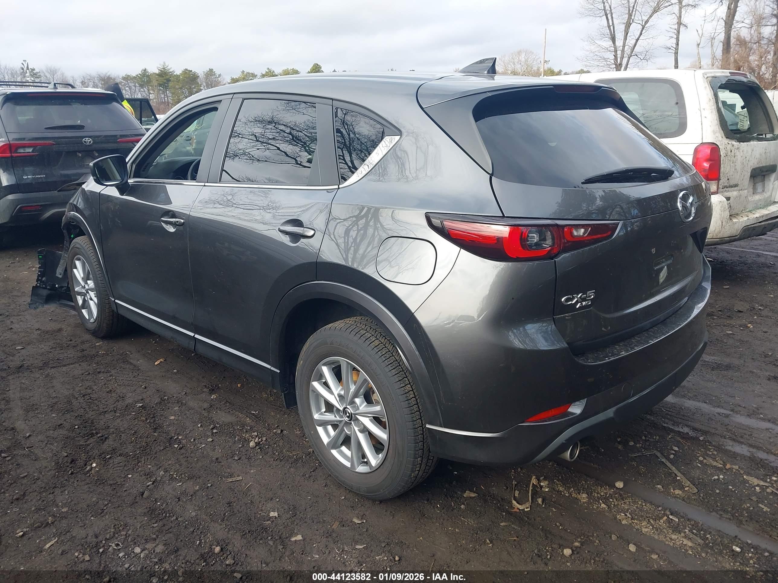 MAZDA CX-5 image 3