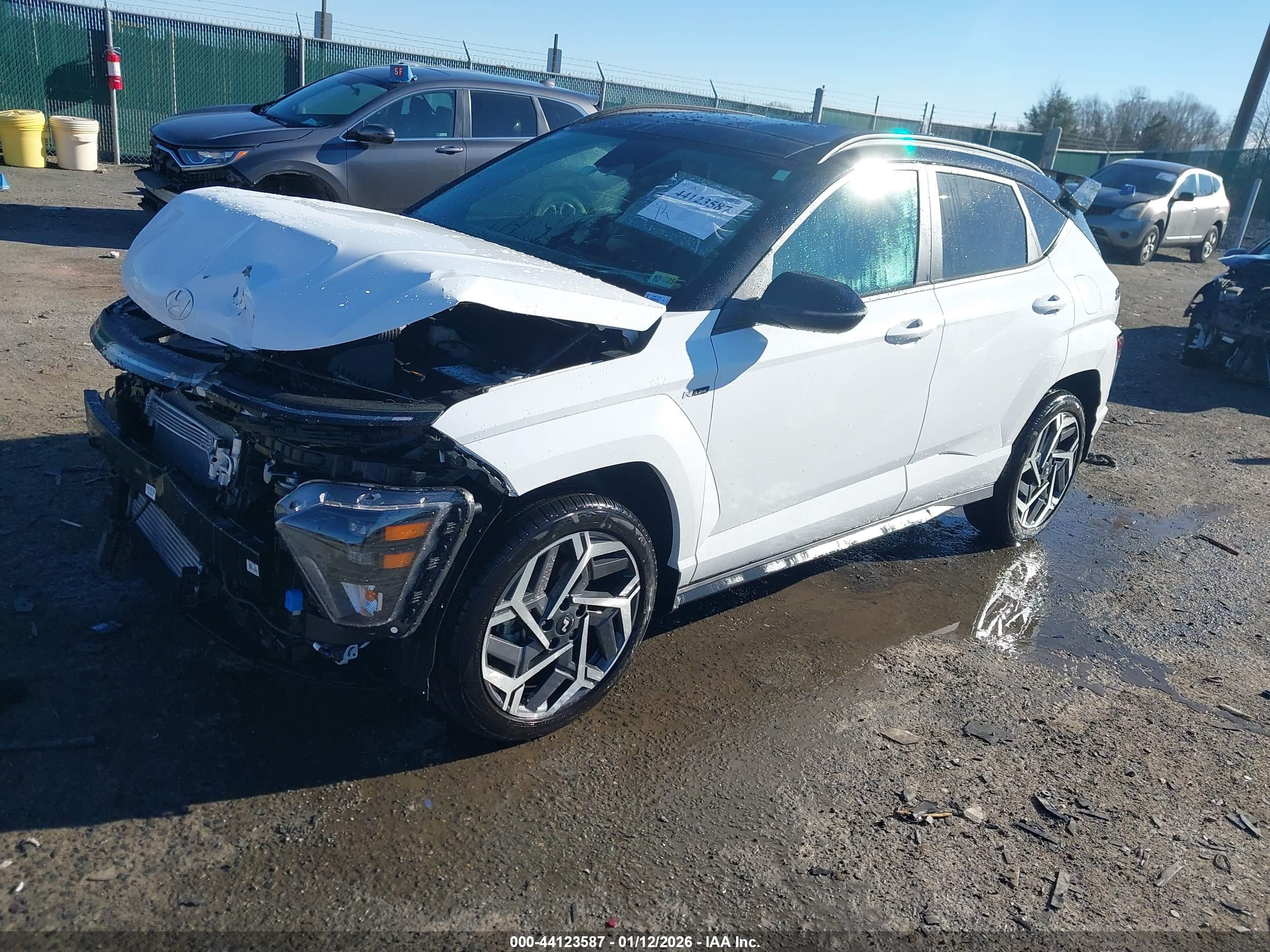 HYUNDAI KONA image 2