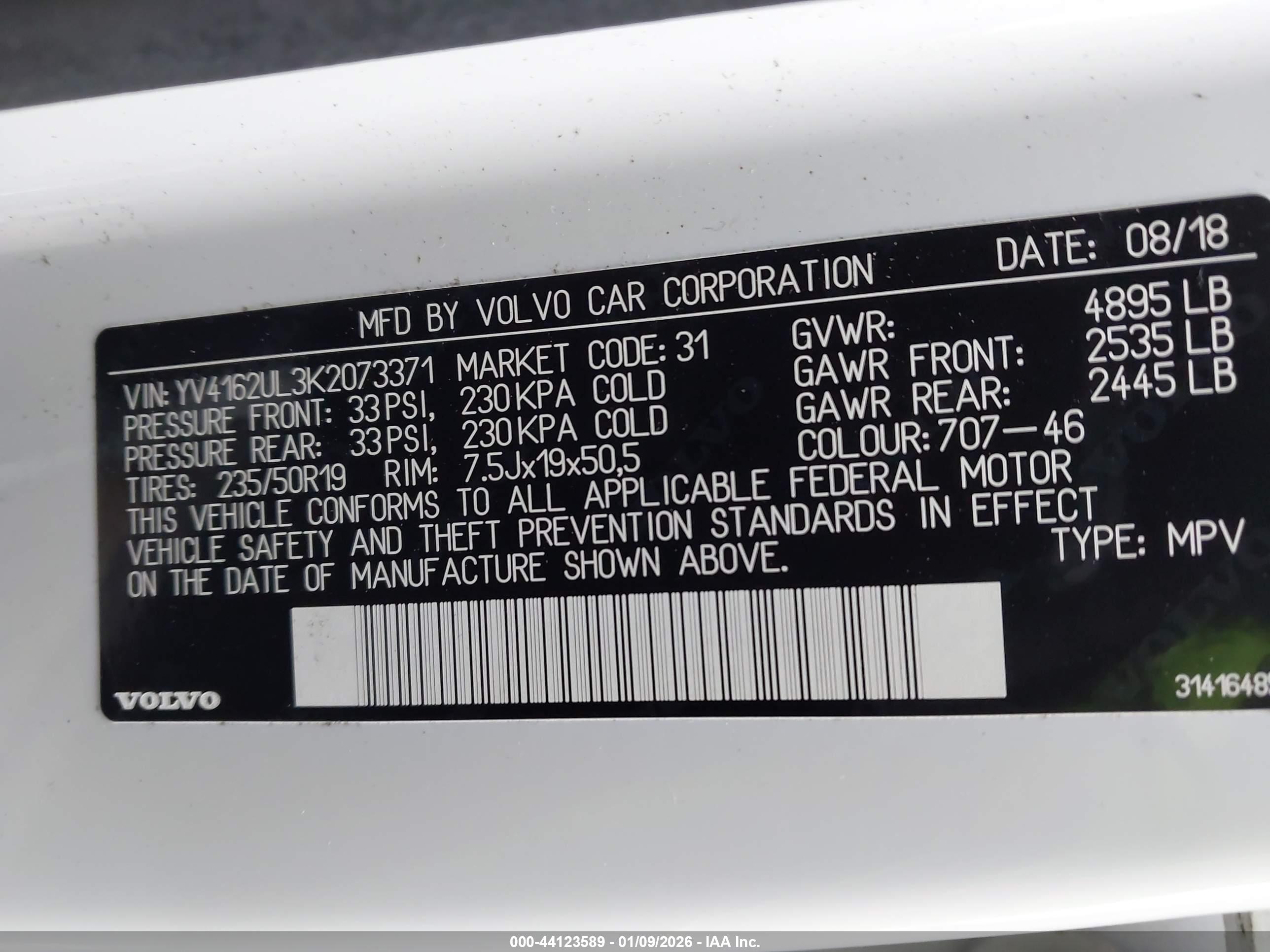 VOLVO XC40 image 9