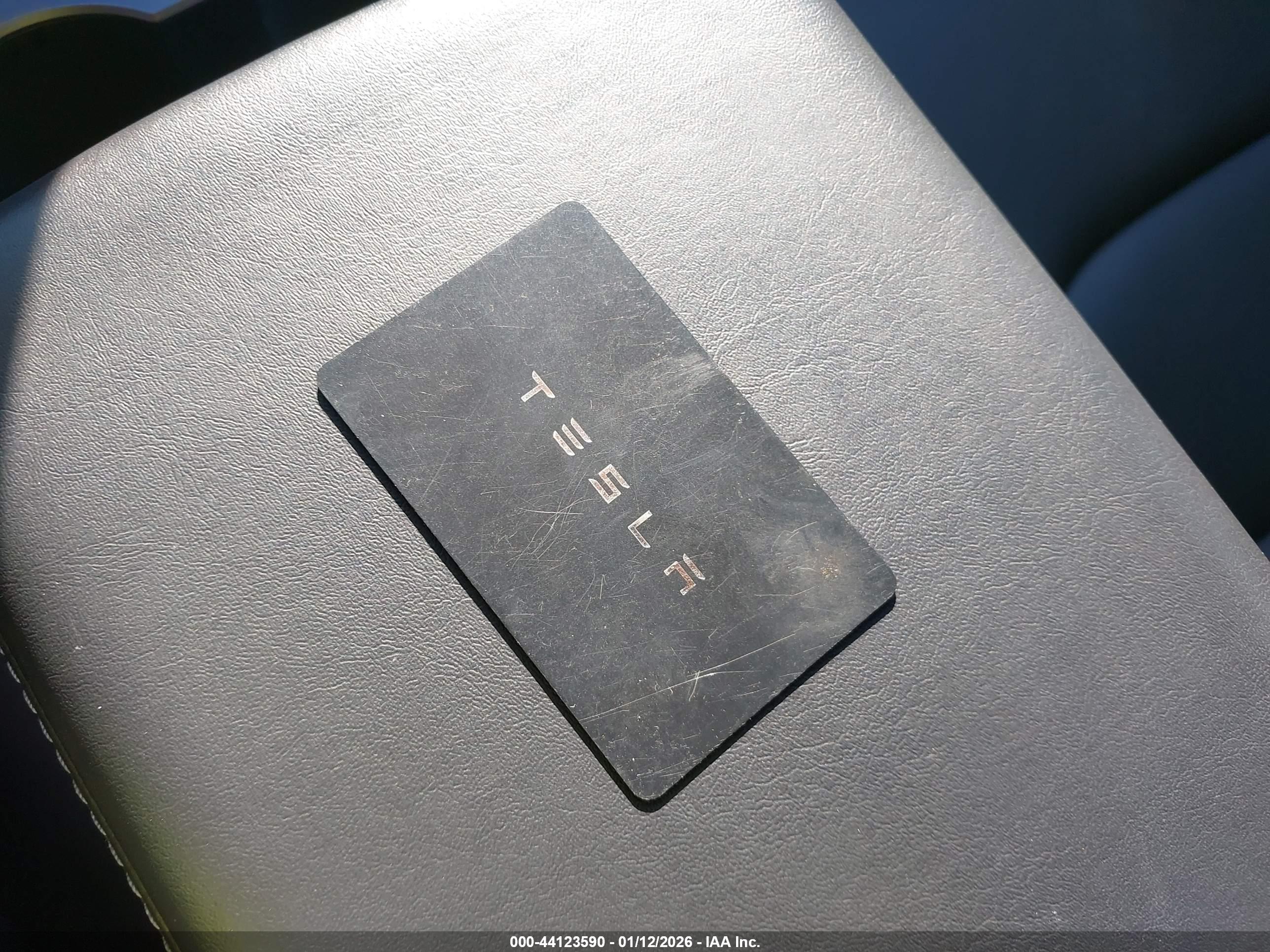 TESLA MODEL image 11