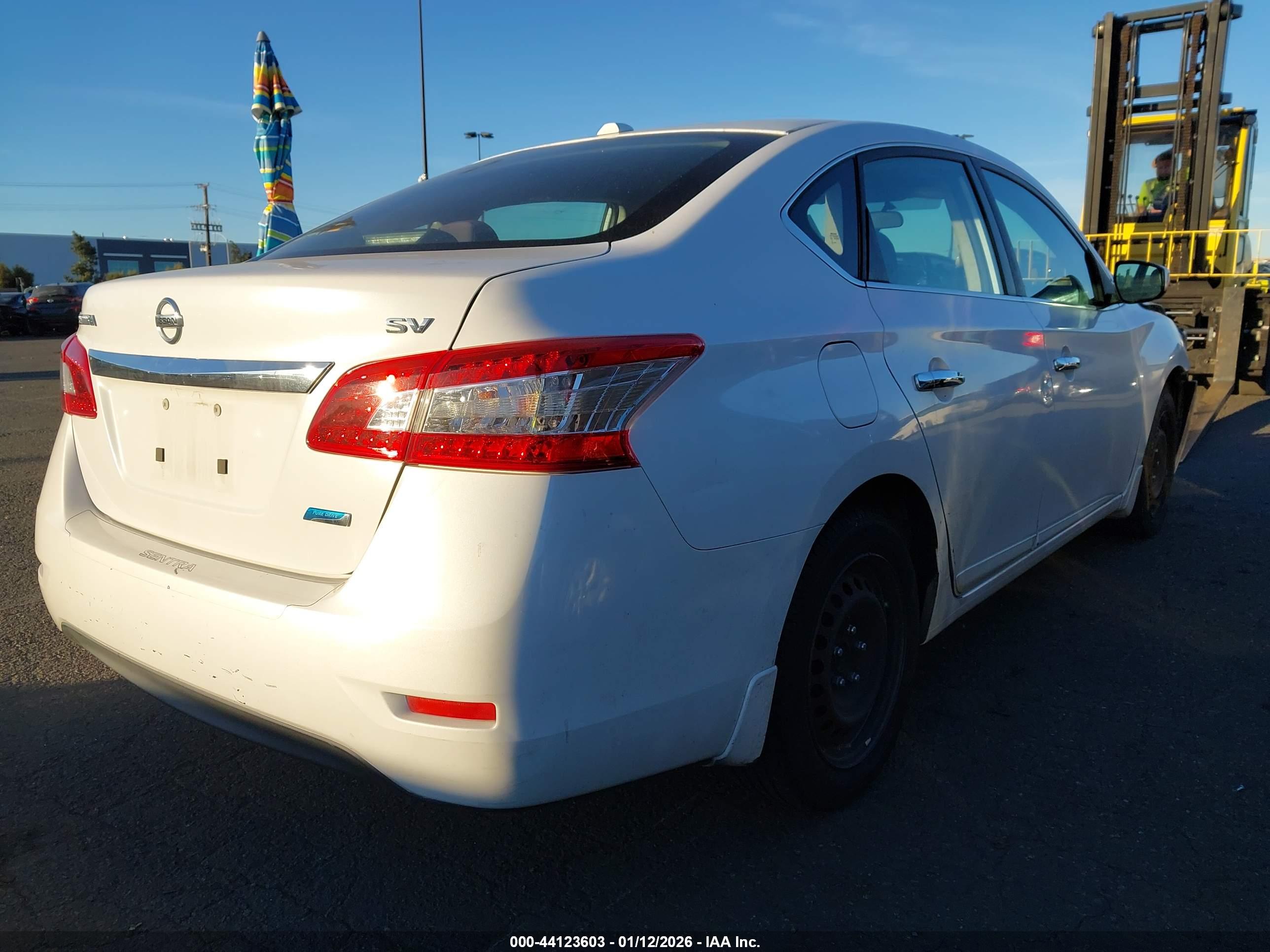 NISSAN SENTRA image 4