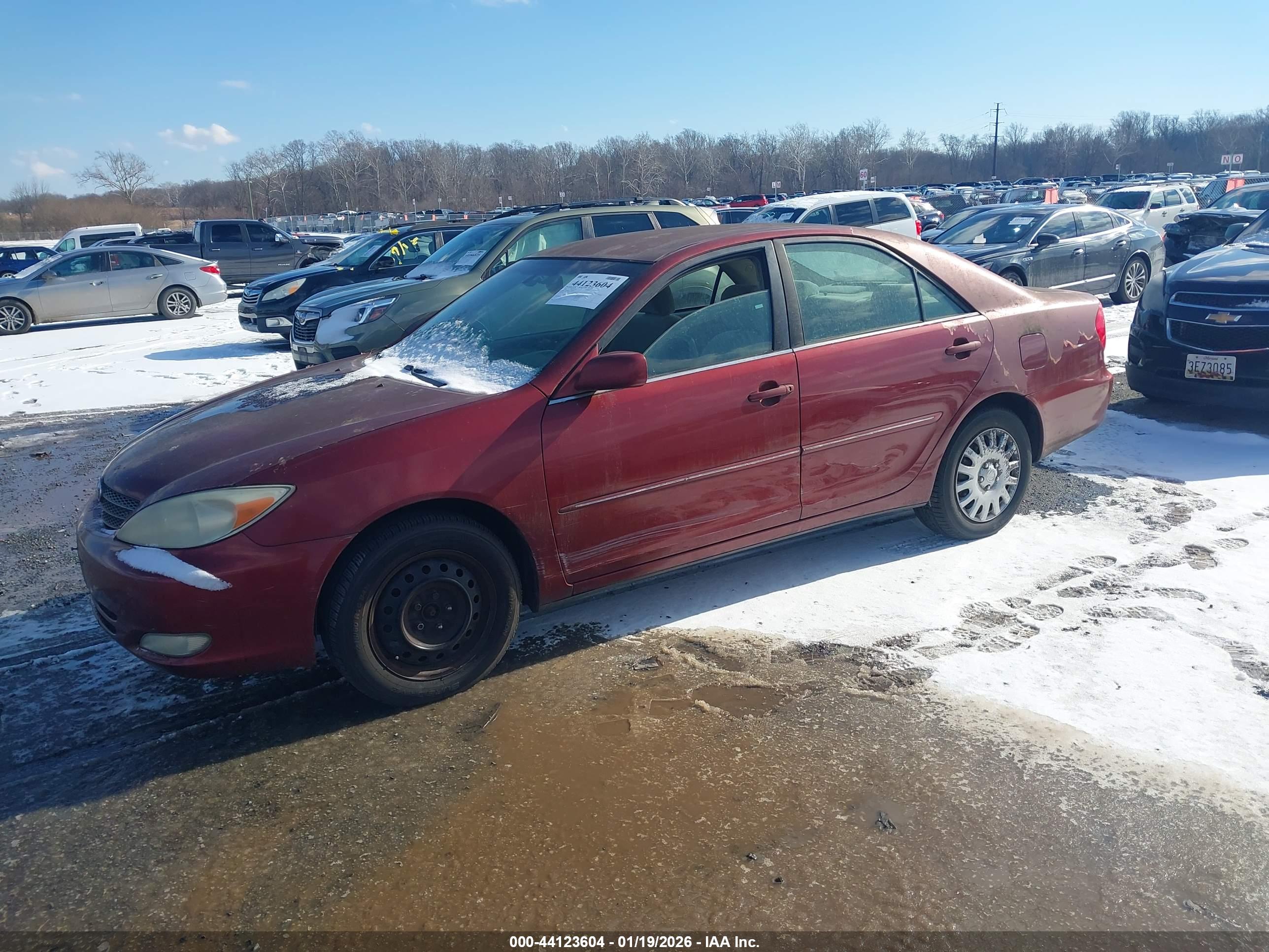 TOYOTA CAMRY image 2