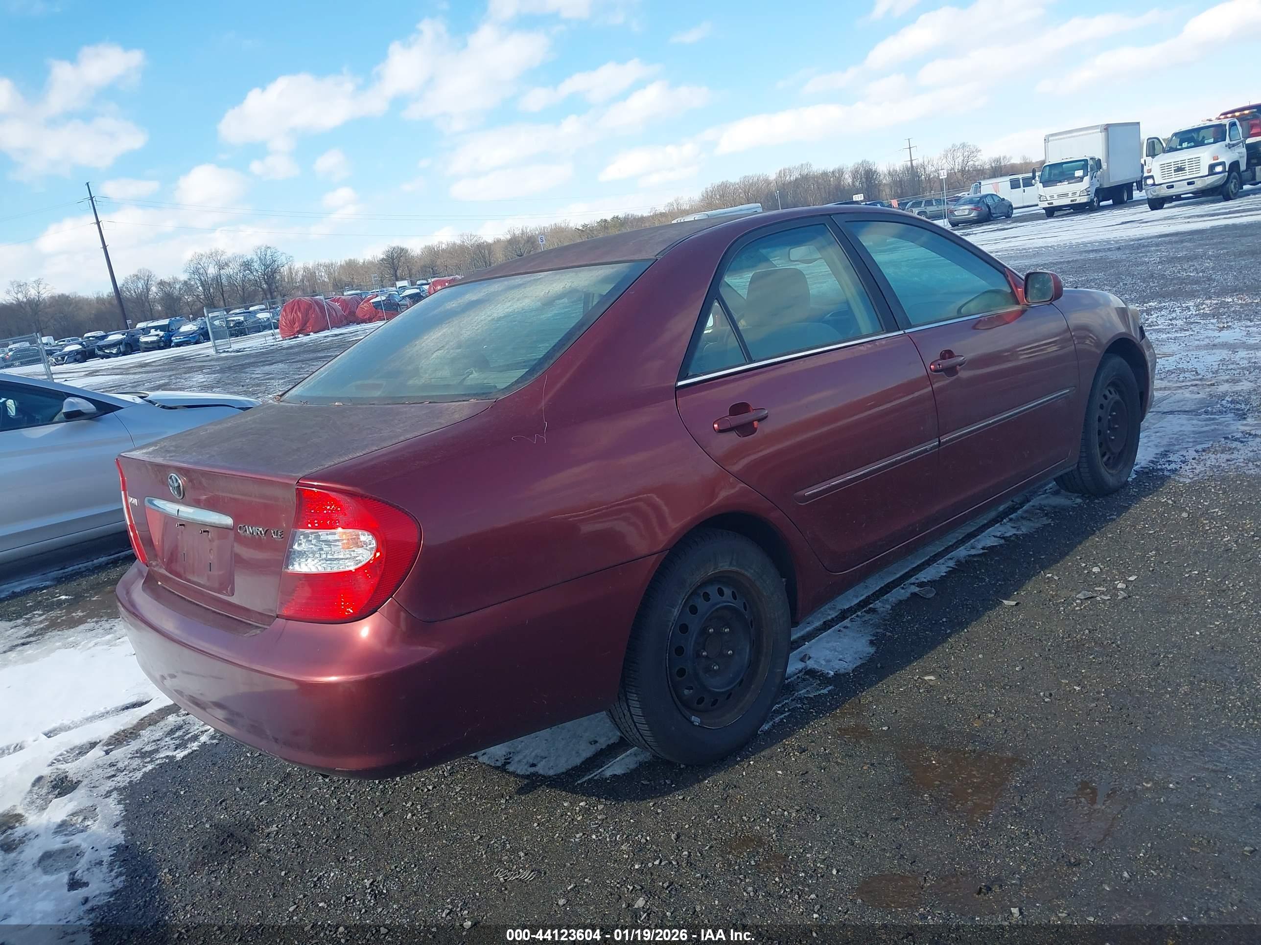 TOYOTA CAMRY image 4