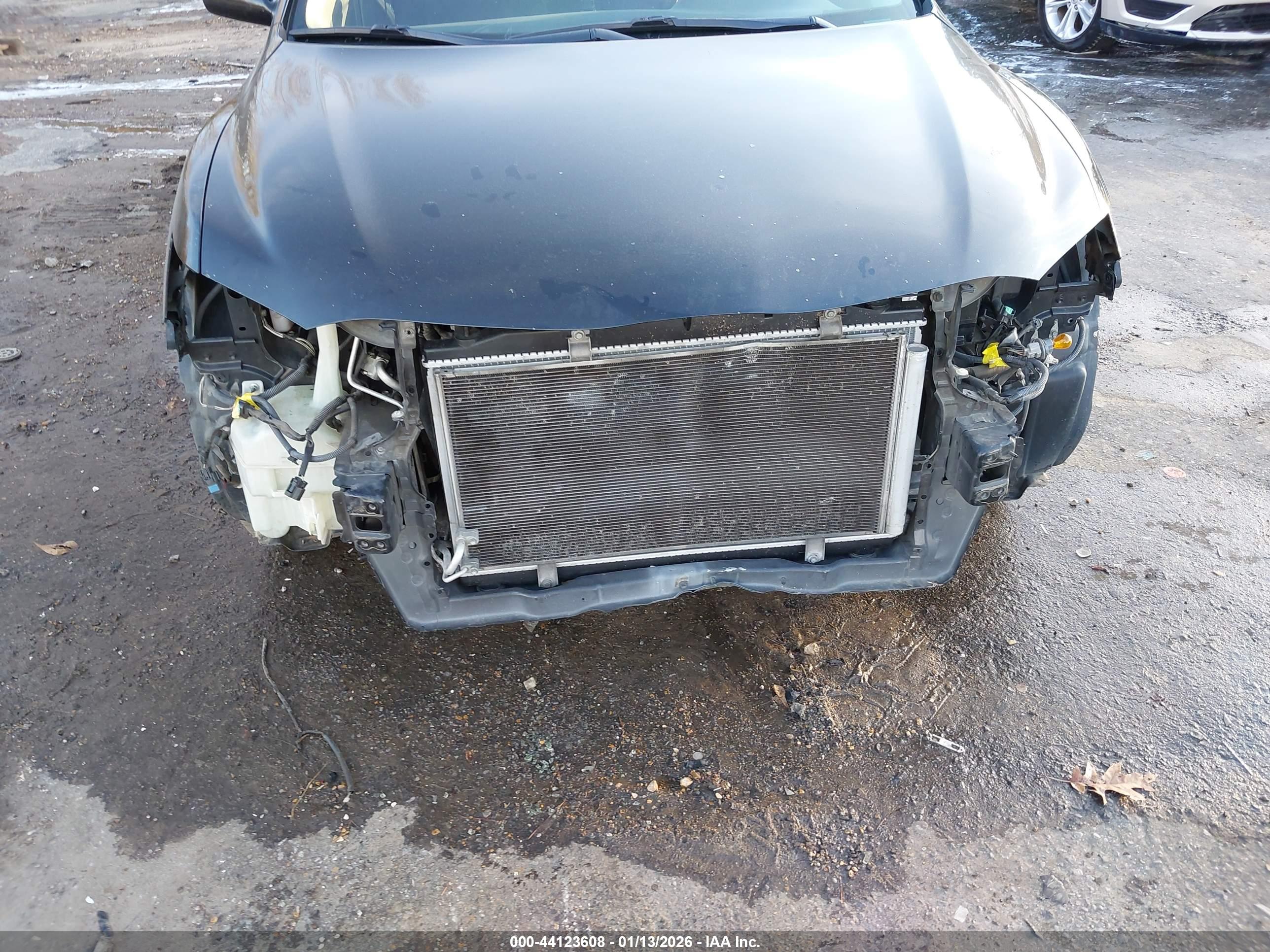TOYOTA CAMRY image 6