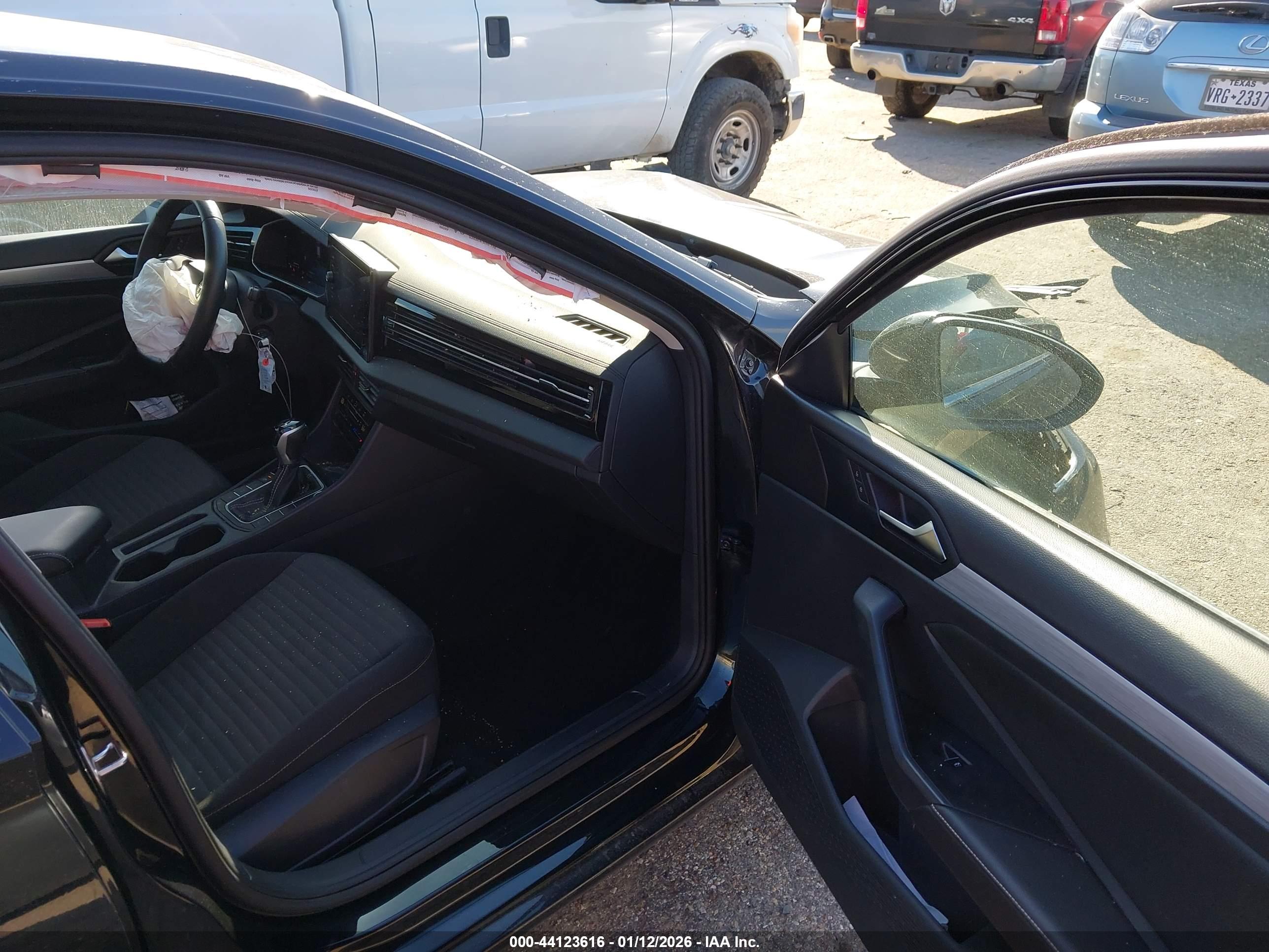 VOLKSWAGEN JETTA image 5