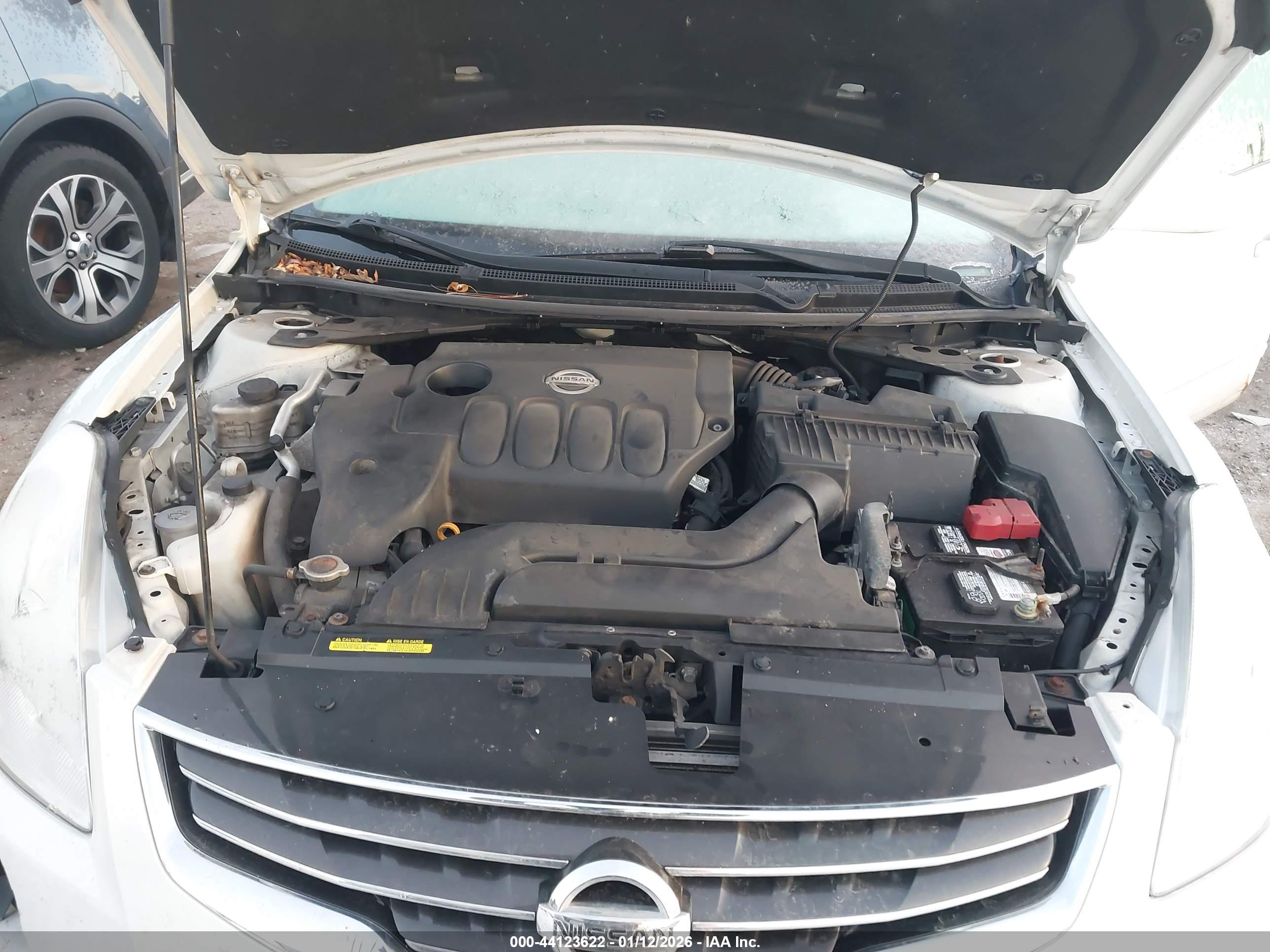 NISSAN ALTIMA image 10