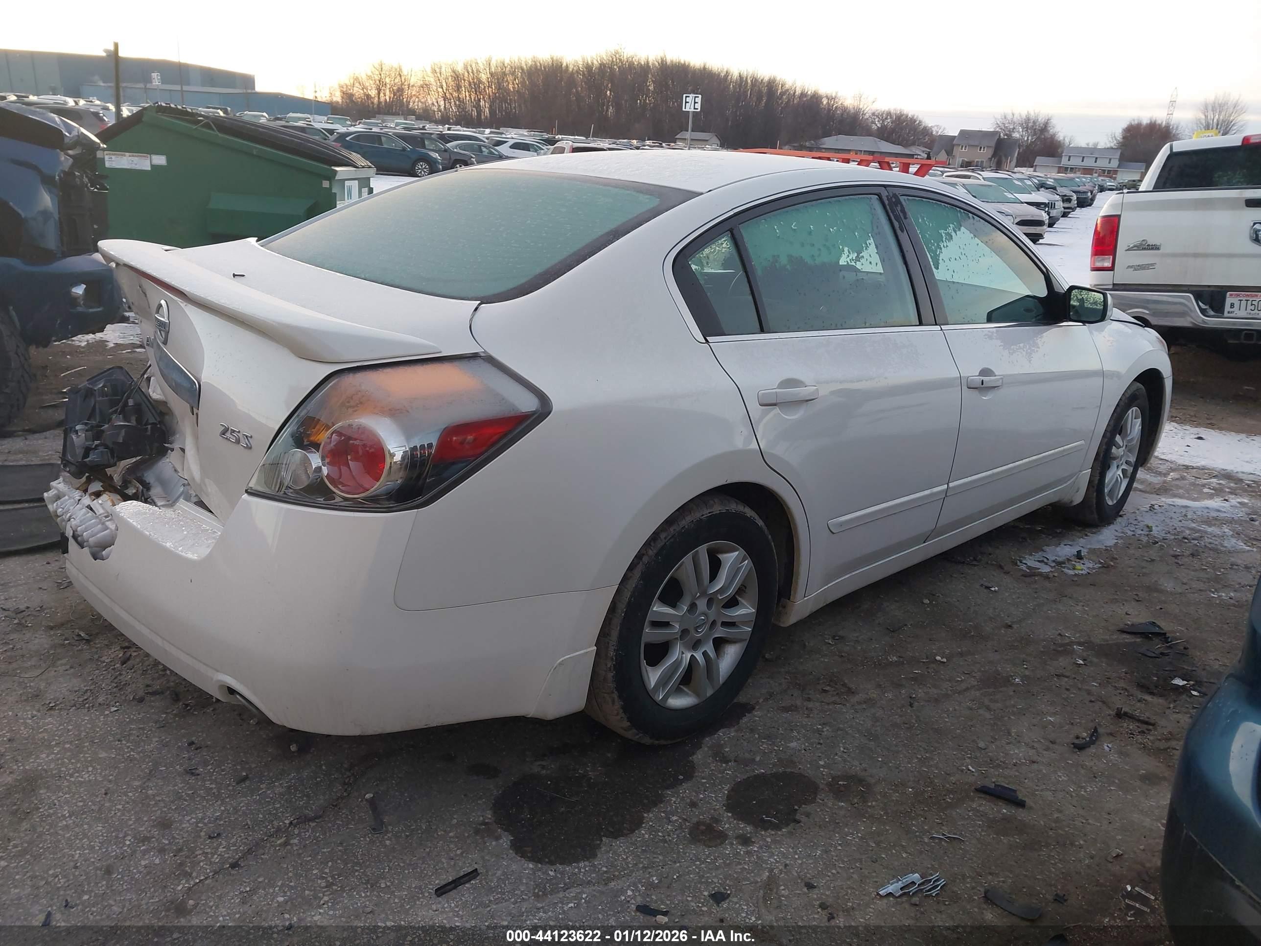 NISSAN ALTIMA image 4