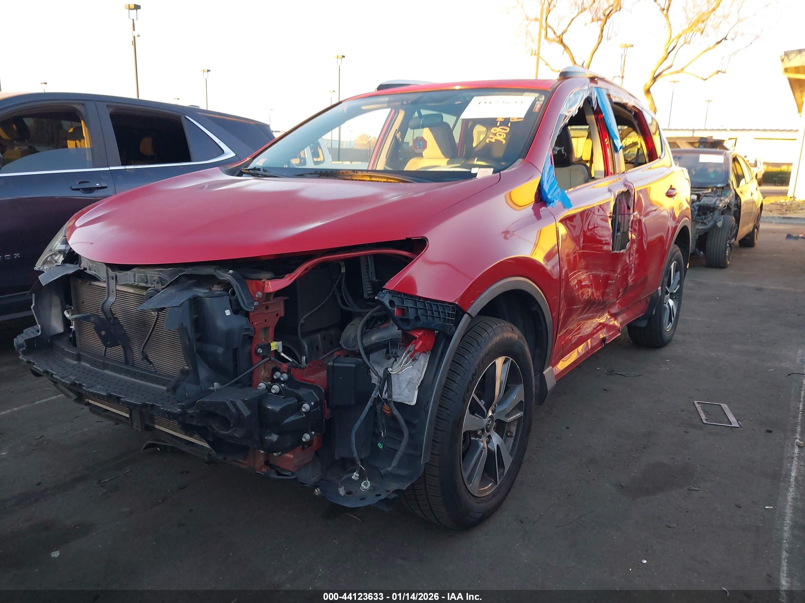 TOYOTA RAV4 image 2