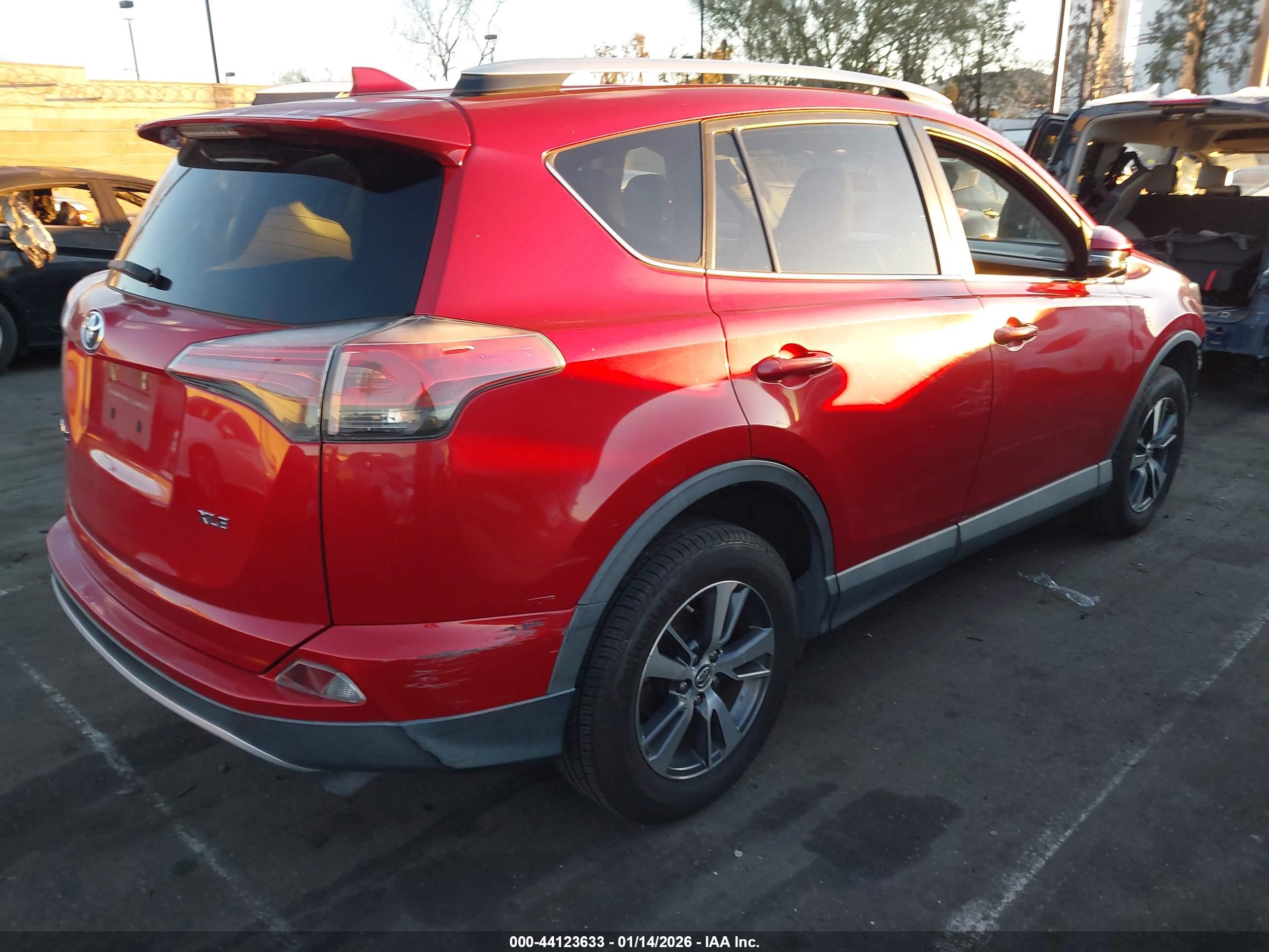 TOYOTA RAV4 image 4
