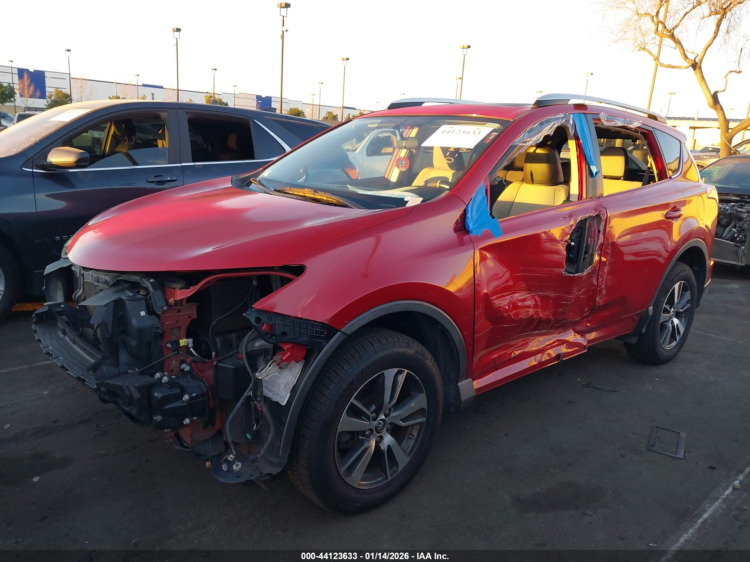 TOYOTA RAV4 image 6