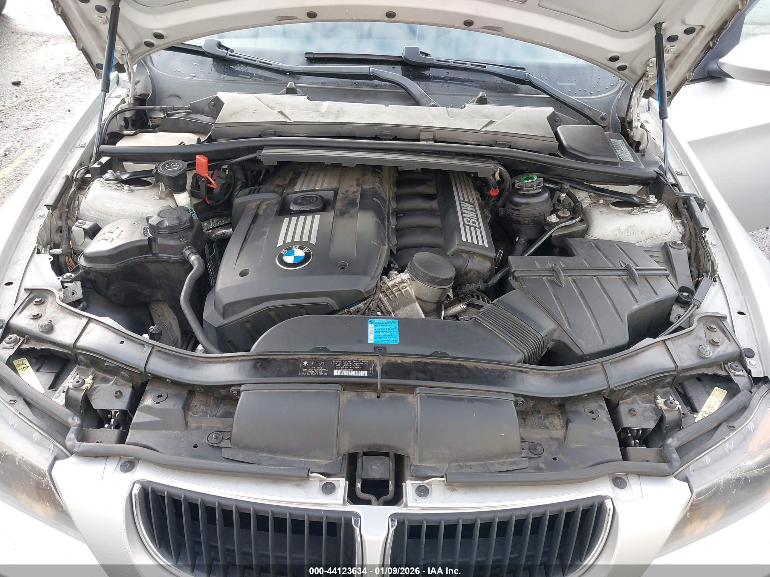 BMW 328I image 10