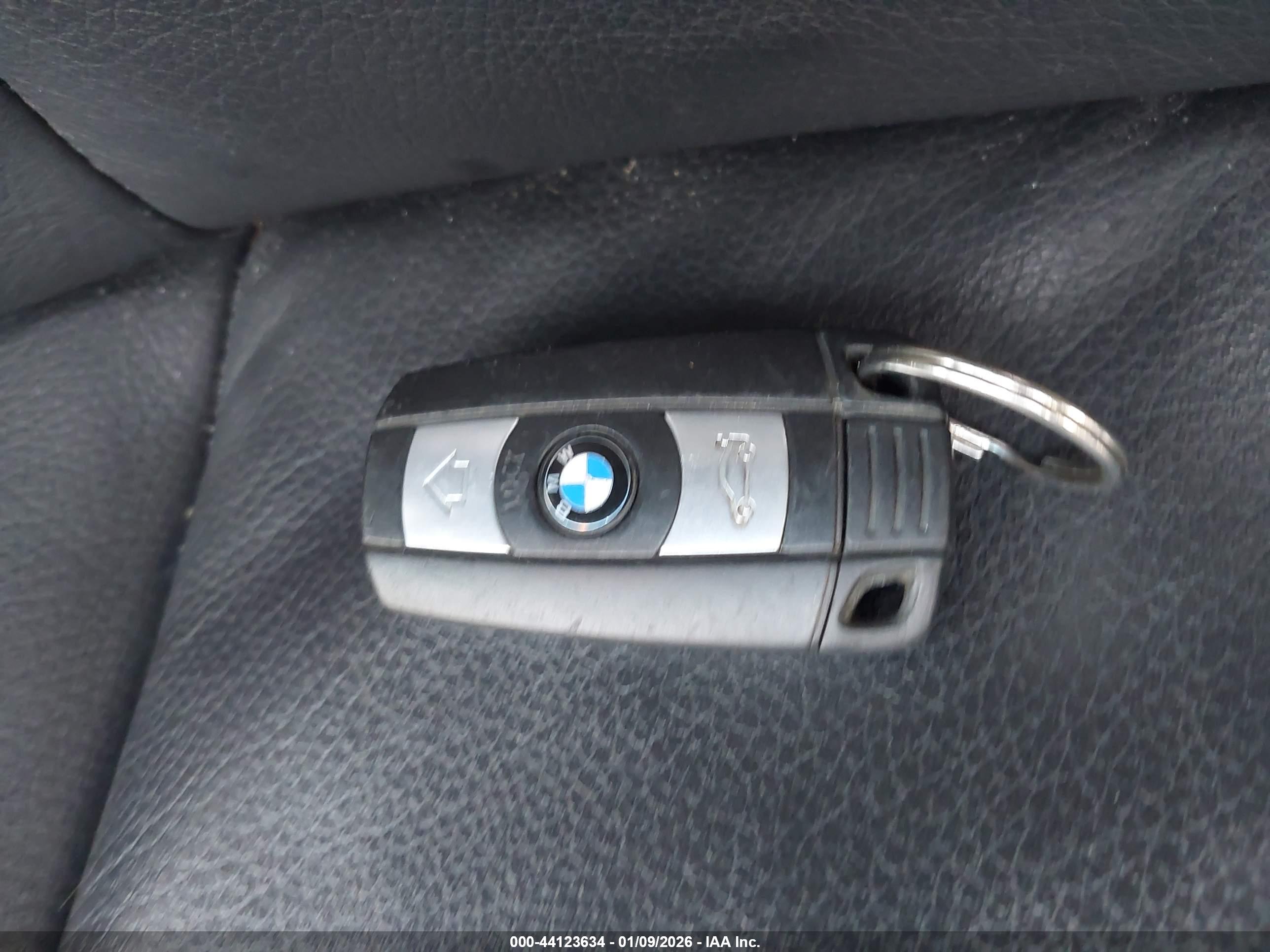 BMW 328I image 11