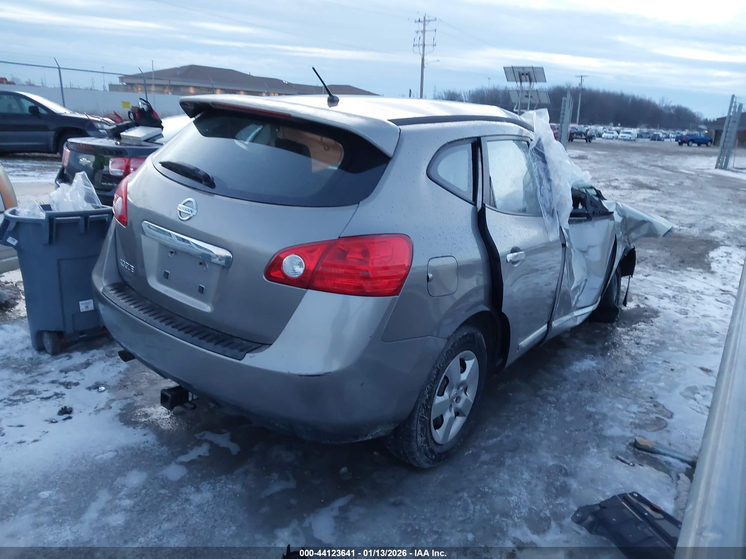 NISSAN ROGUE image 4