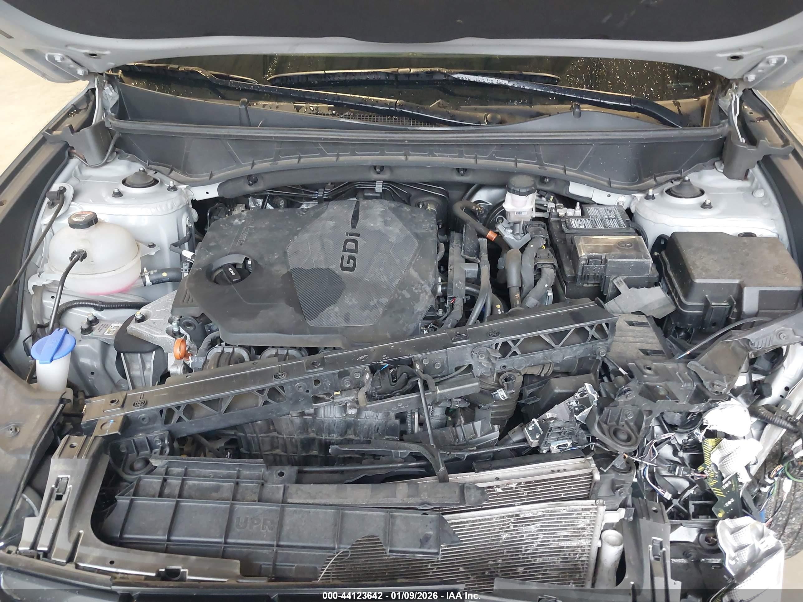 HYUNDAI TUCSON image 10