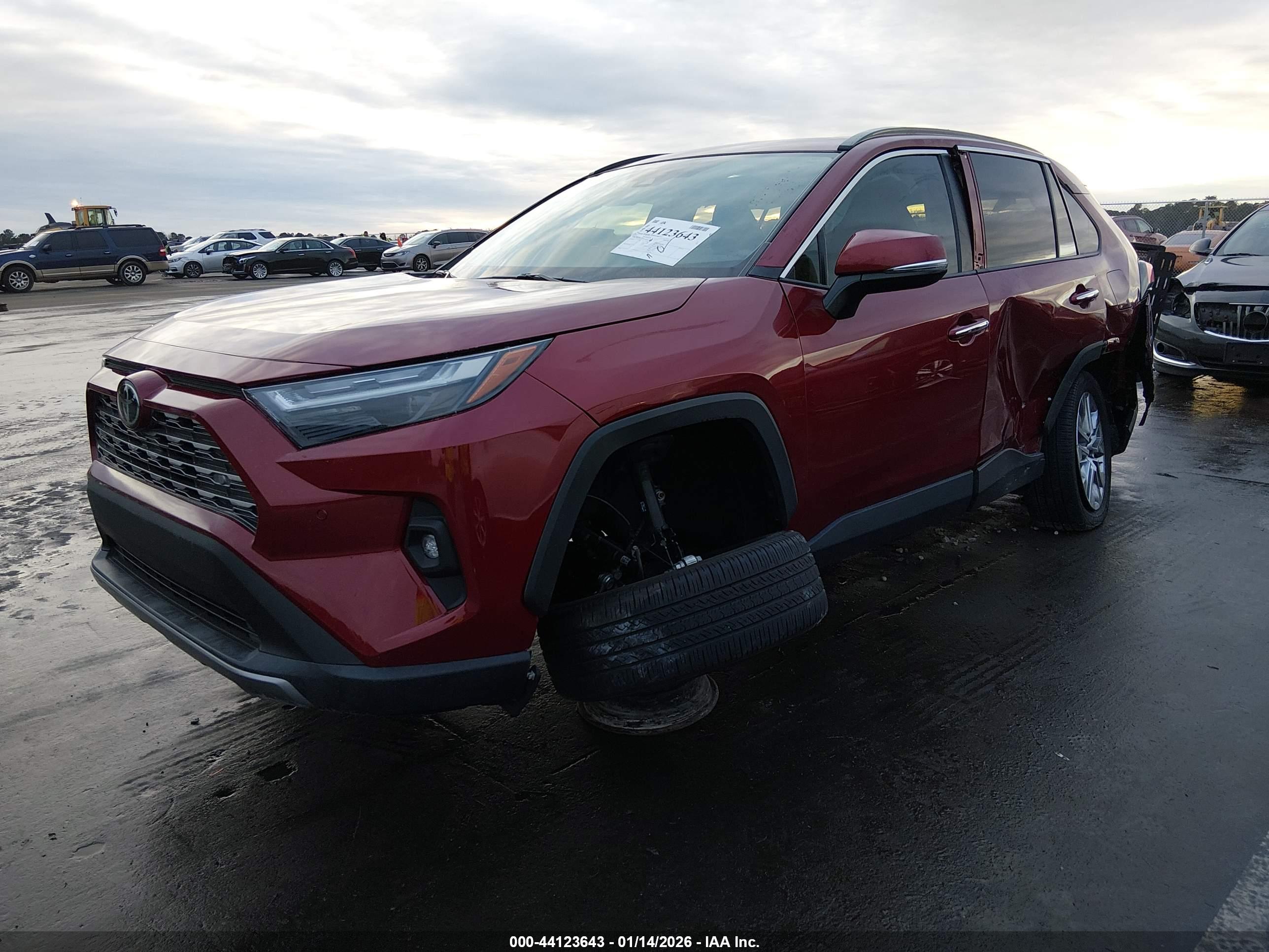 TOYOTA RAV4 image 2