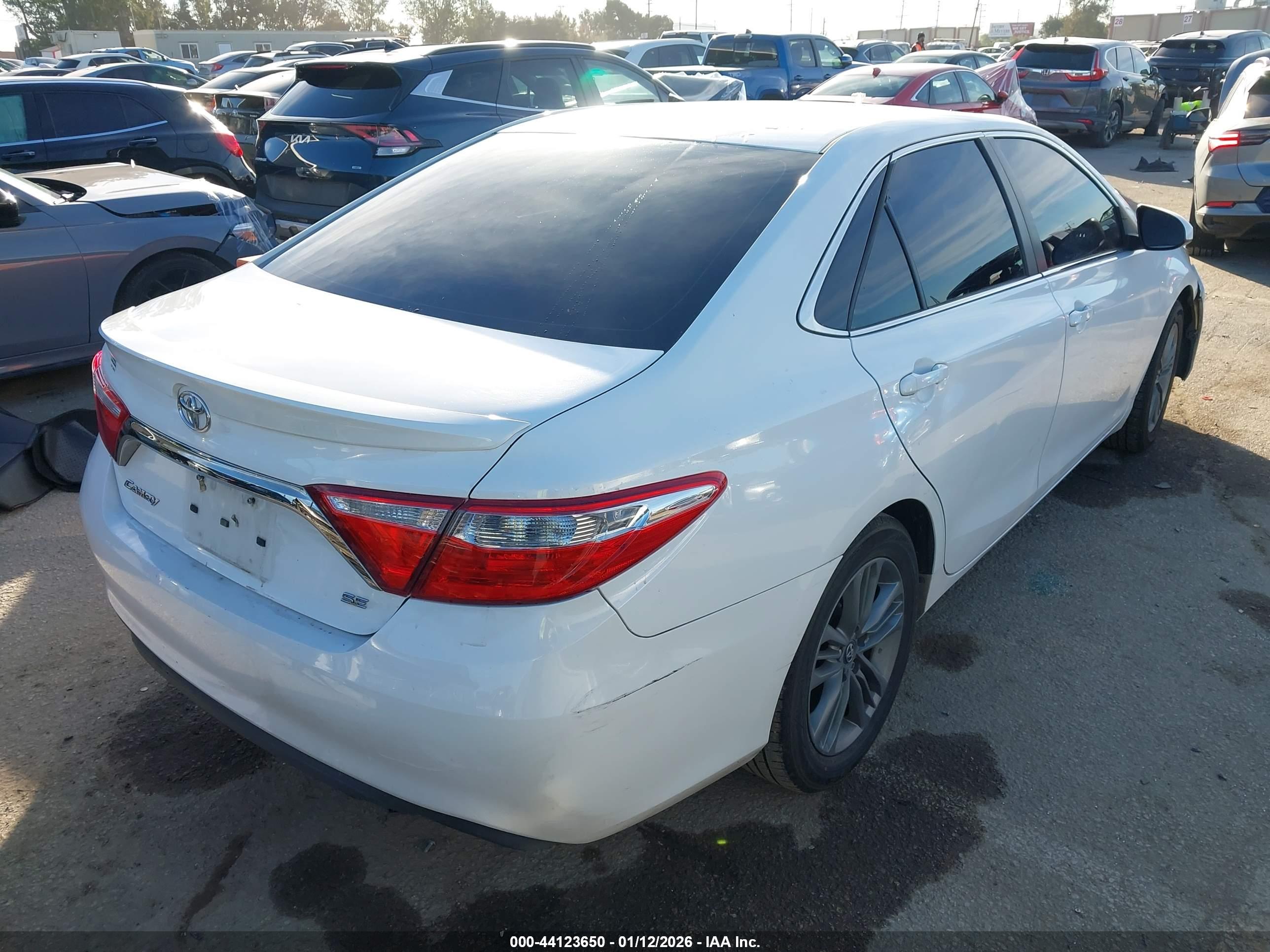 TOYOTA CAMRY image 4