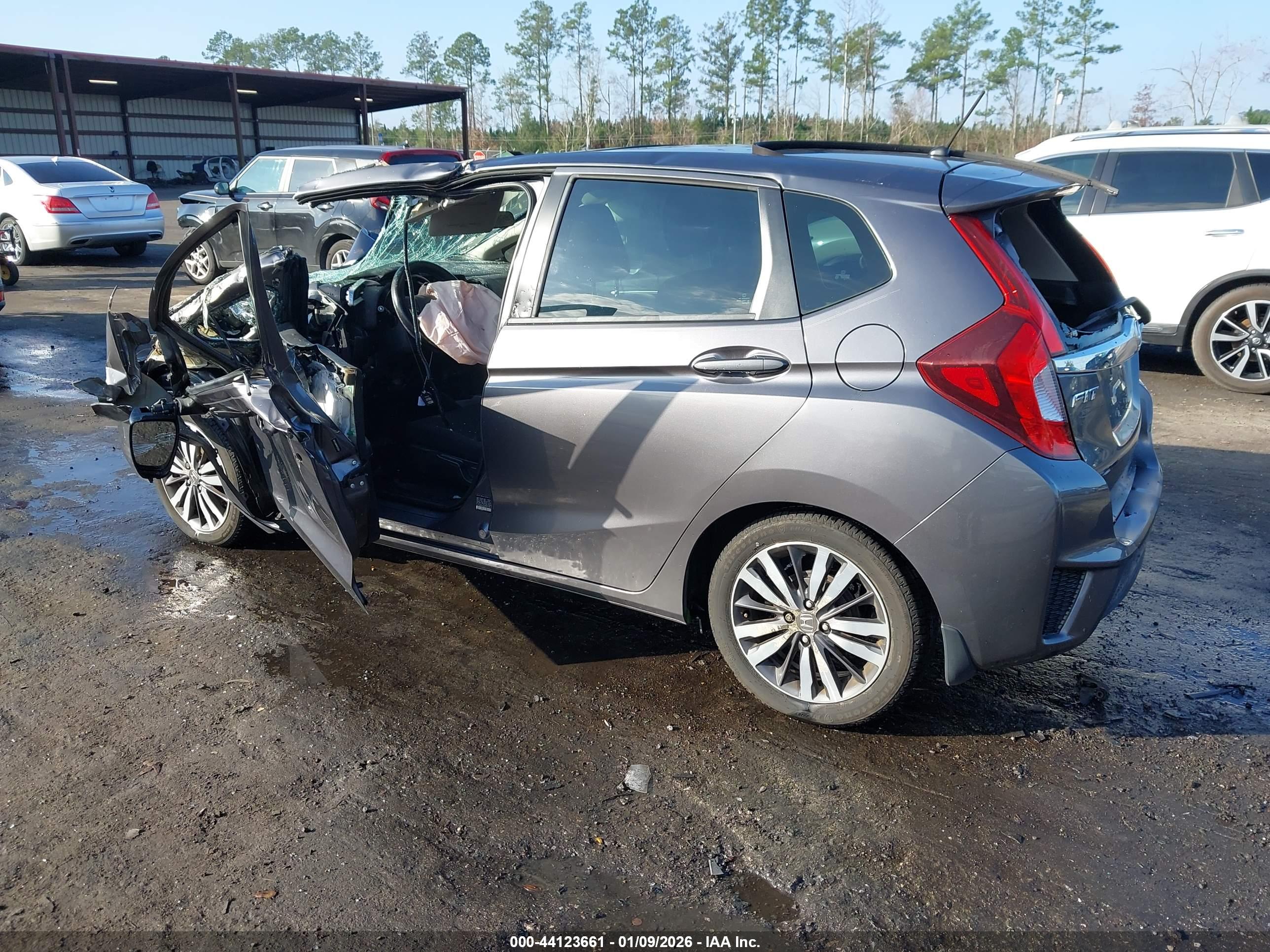 HONDA FIT image 3